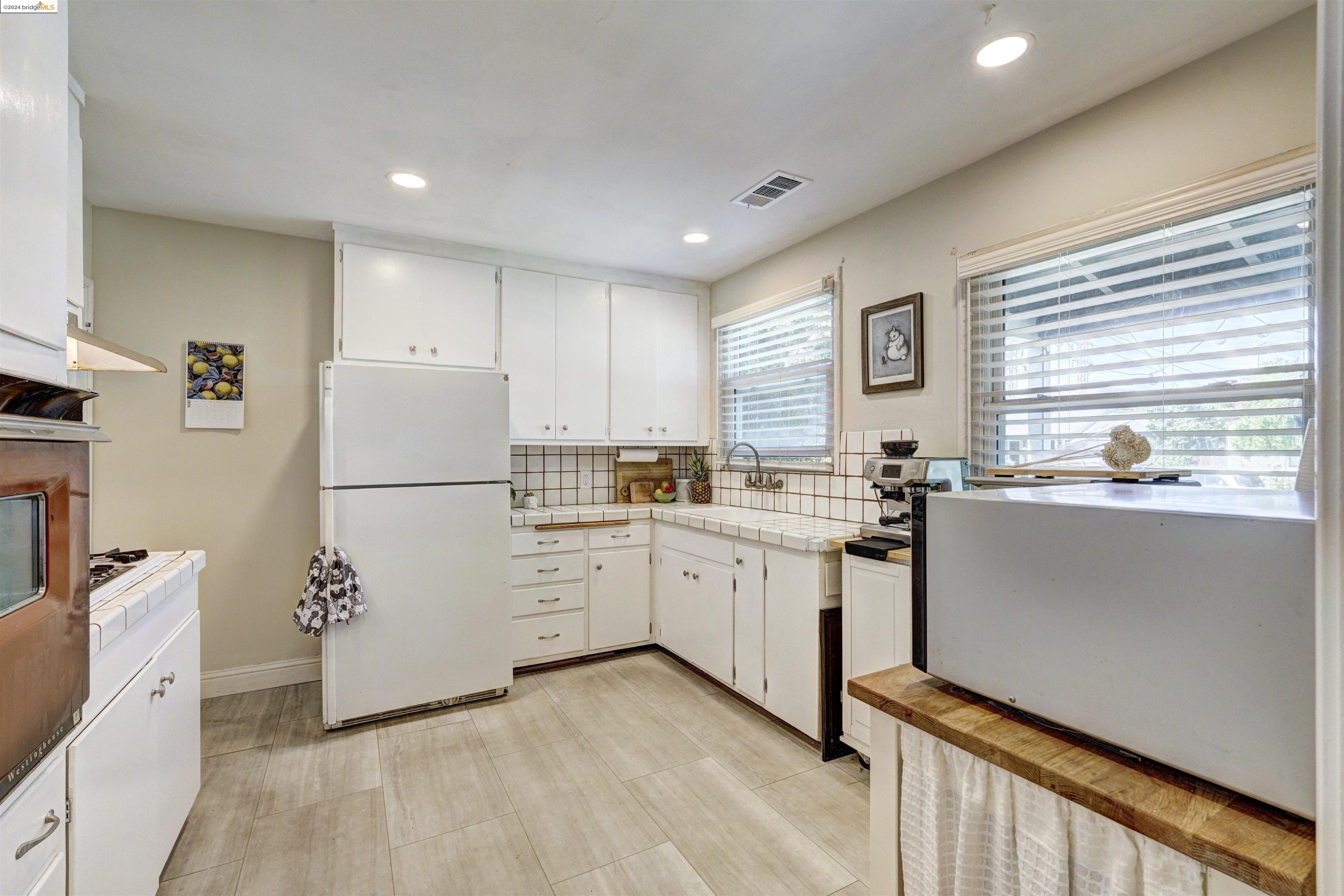 Detail Gallery Image 17 of 36 For 1630 136th Ave, San Leandro,  CA 94578 - 2 Beds | 1 Baths