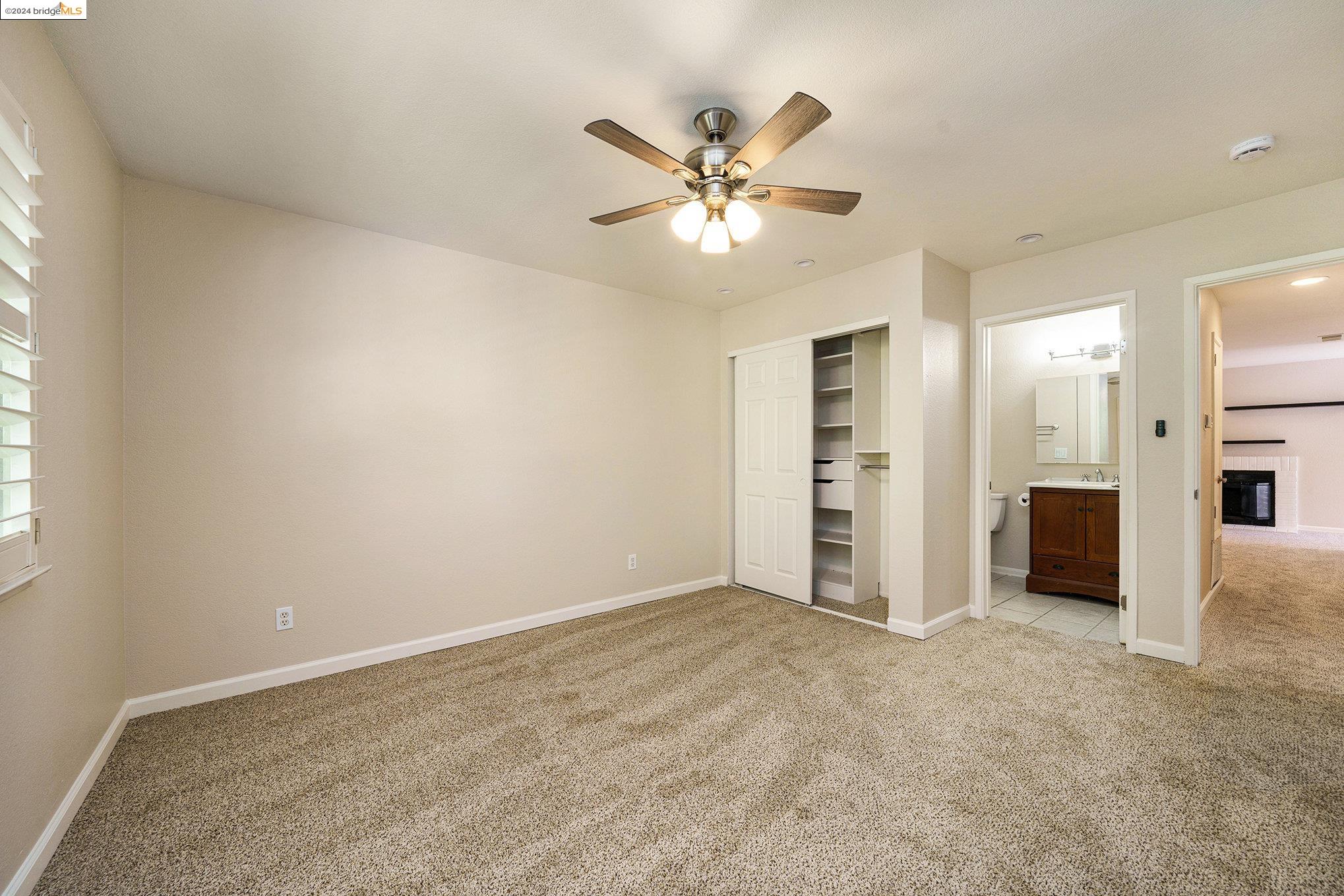Detail Gallery Image 10 of 15 For 2299 Renwick Ln, Antioch,  CA 94509 - 2 Beds | 2 Baths