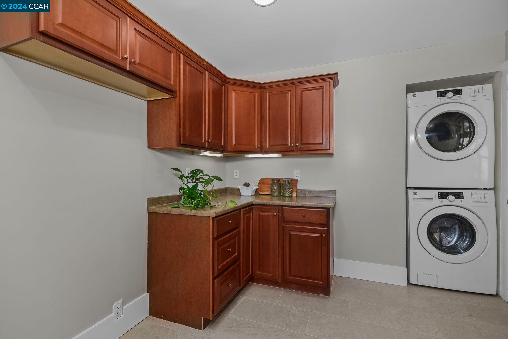 Detail Gallery Image 16 of 31 For 1455 Pacheco Blvd, Martinez,  CA 94553 - 2 Beds | 1 Baths