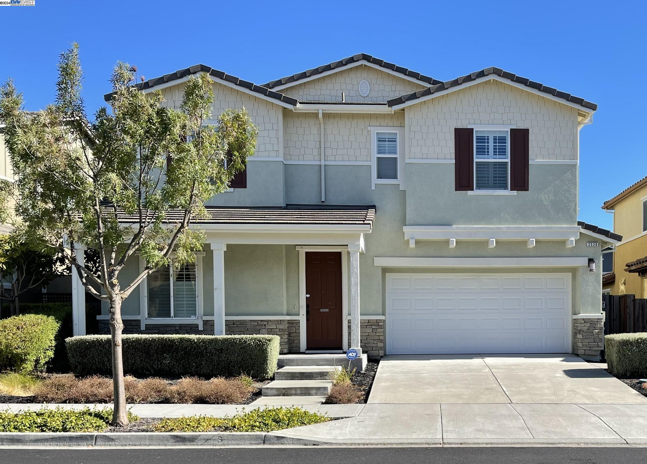 Detail Gallery Image 1 of 1 For 2526 Bassetts Way, Dublin,  CA 94568 - 5 Beds | 4 Baths