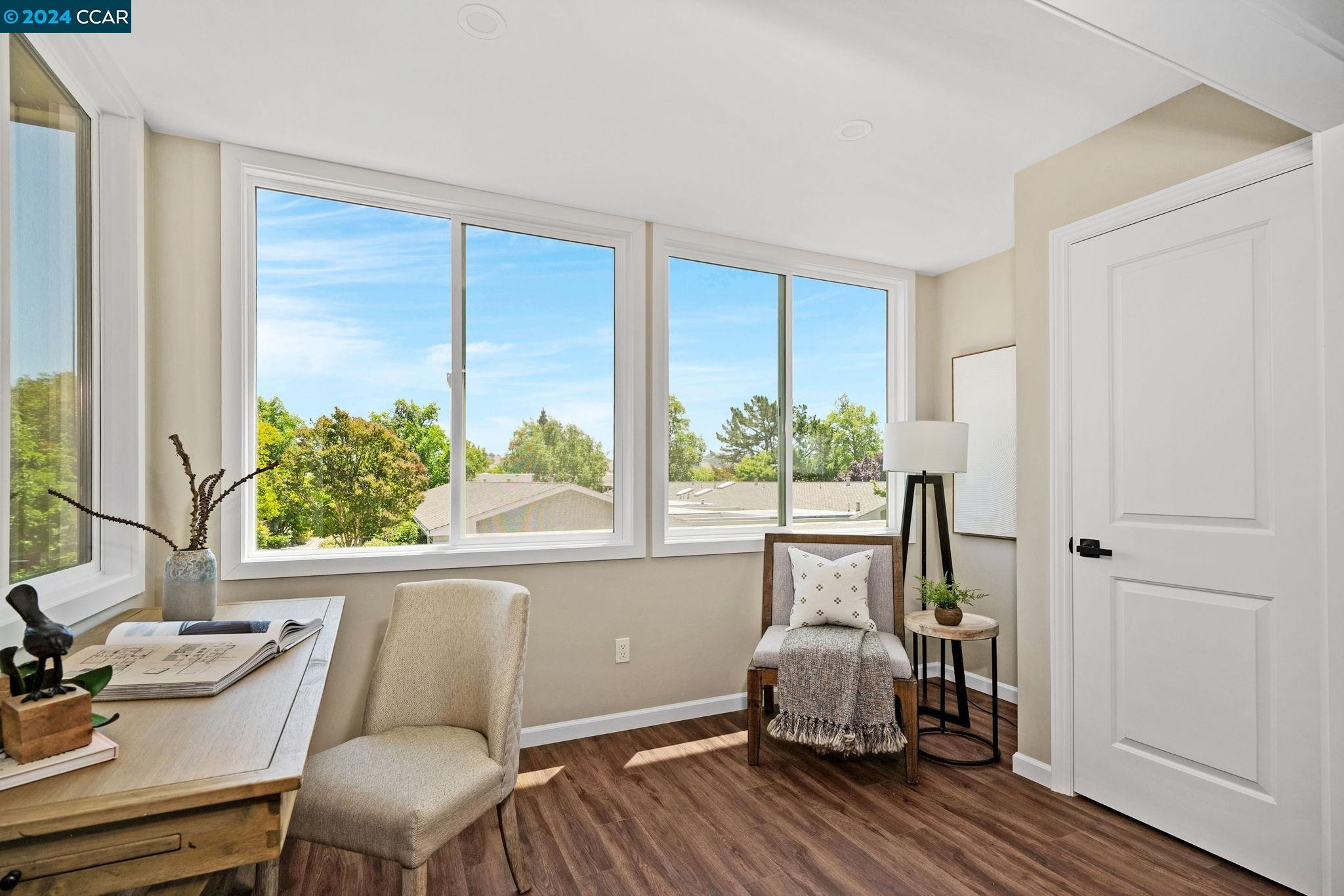Detail Gallery Image 8 of 23 For 2549 Pine Knoll Dr #10,  Walnut Creek,  CA 94595 - 2 Beds | 2 Baths