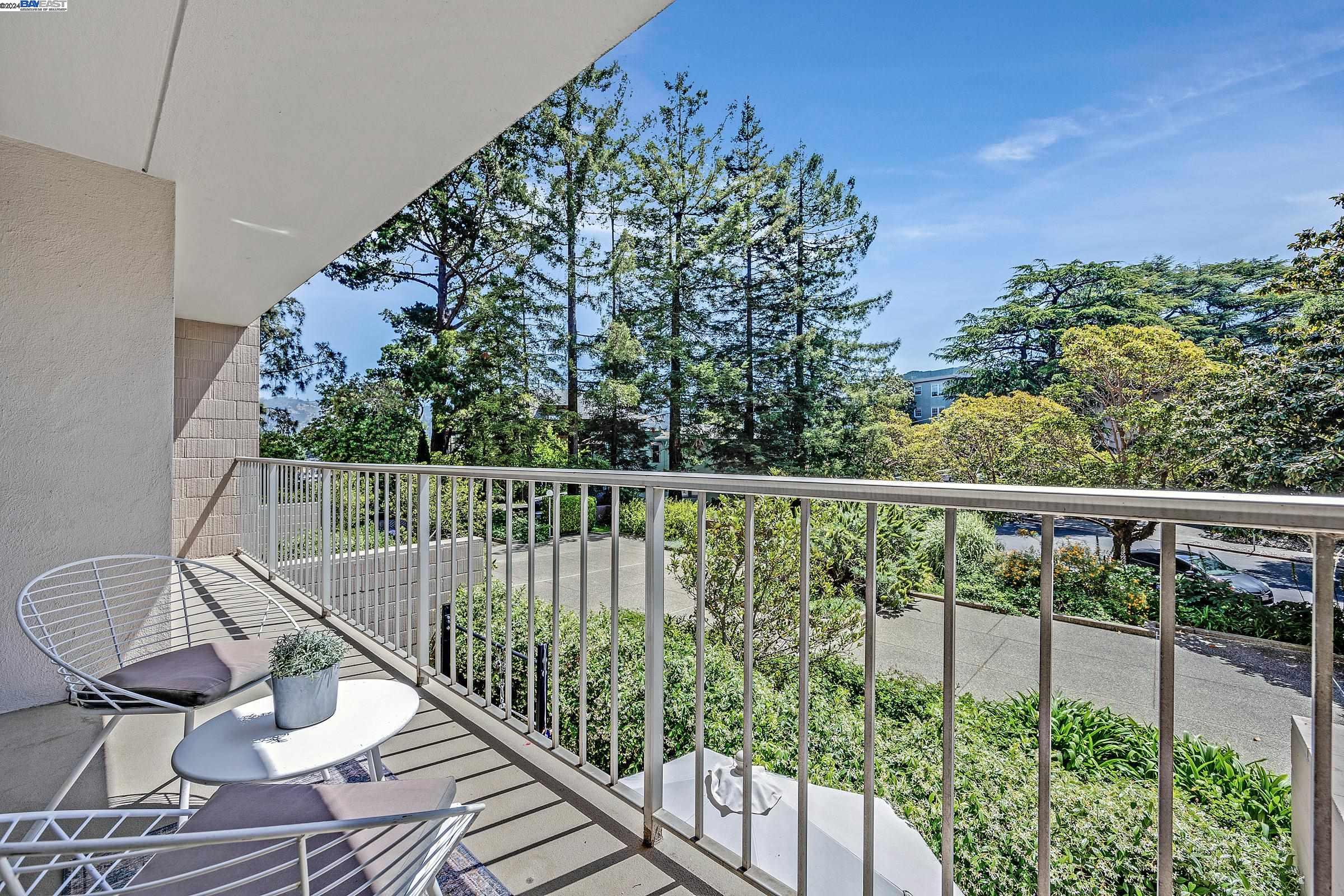 Photo #4: 41061006 Listing 