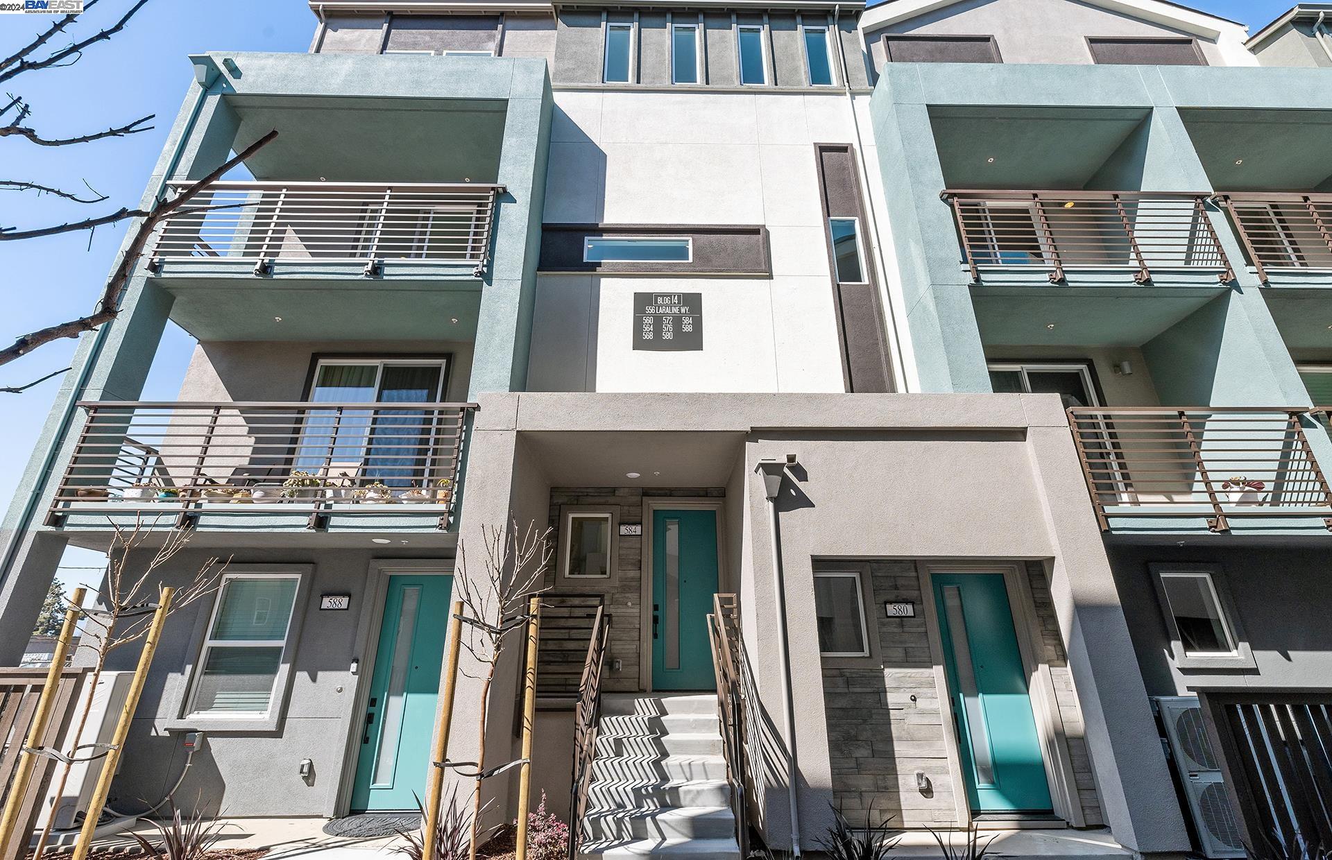 Detail Gallery Image 1 of 1 For 603 Redberry Way #292-28,  San Jose,  CA 95117 - 4 Beds | 3 Baths