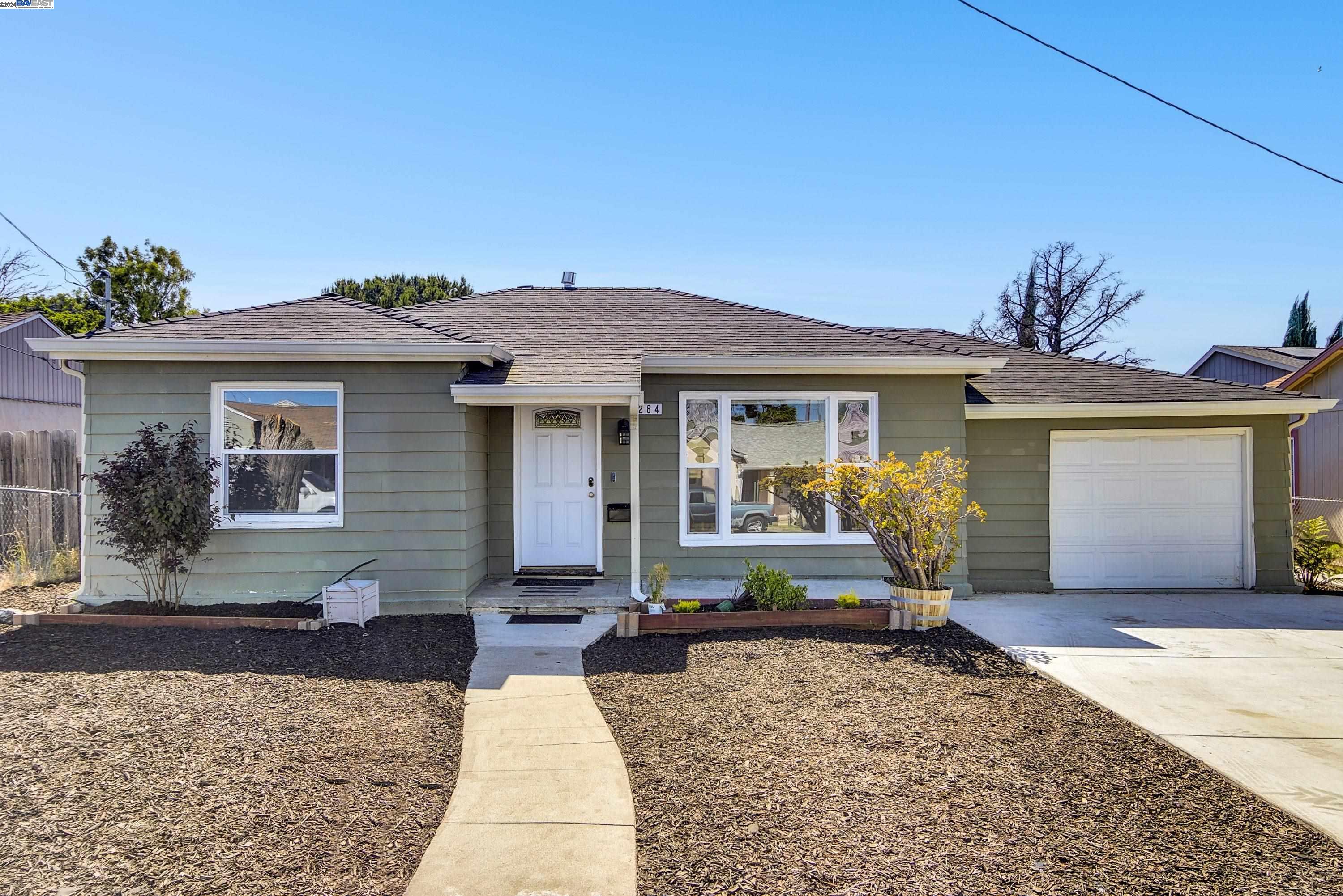 Detail Gallery Image 1 of 1 For 284 Madison Ave, Bay Point,  CA 94565 - 4 Beds | 2 Baths