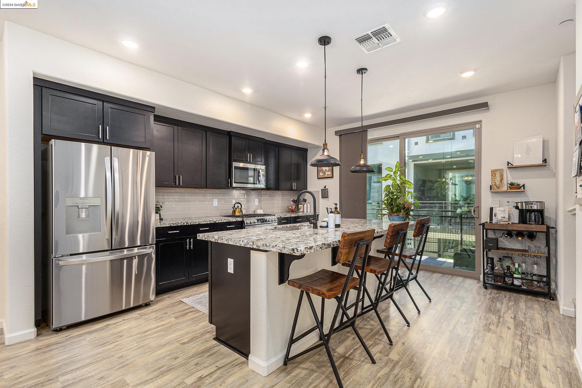 Photo #4: 41061095 Listing 