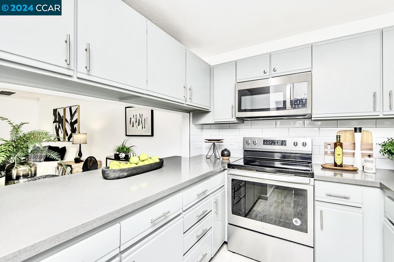 Photo #5: 41061108 Listing 