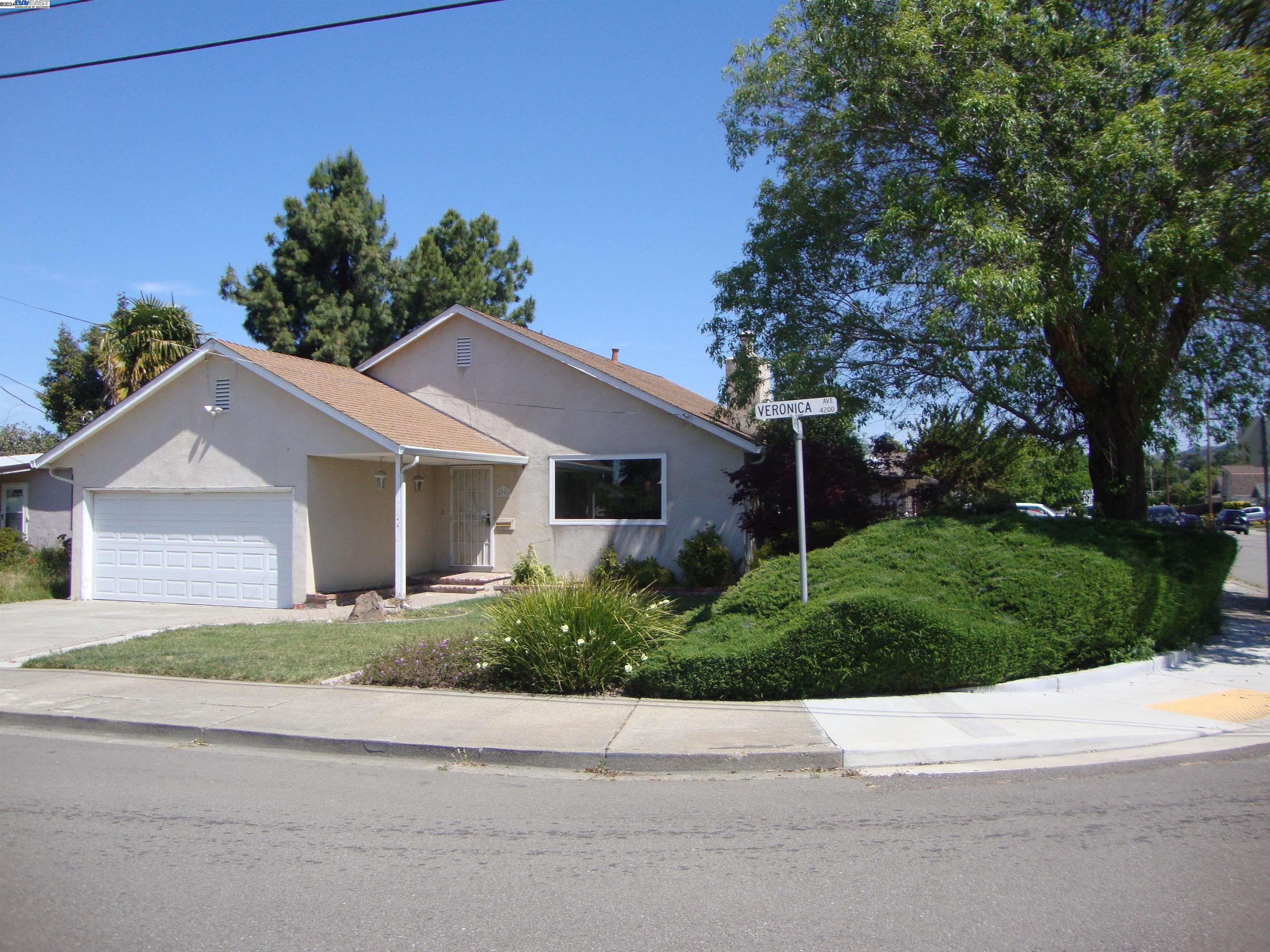 Detail Gallery Image 1 of 1 For 4298 Veronica Ave, Castro Valley,  CA 94546 - 3 Beds | 2 Baths