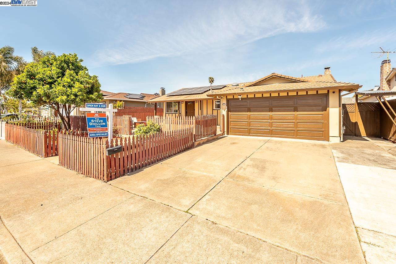 Detail Gallery Image 1 of 1 For 32533 Christine Dr, Union City,  CA 94587 - 3 Beds | 2 Baths
