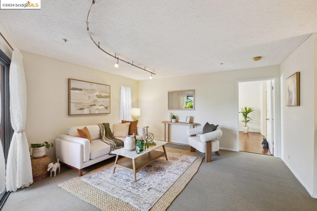 Photo #3: 41061386 Listing 