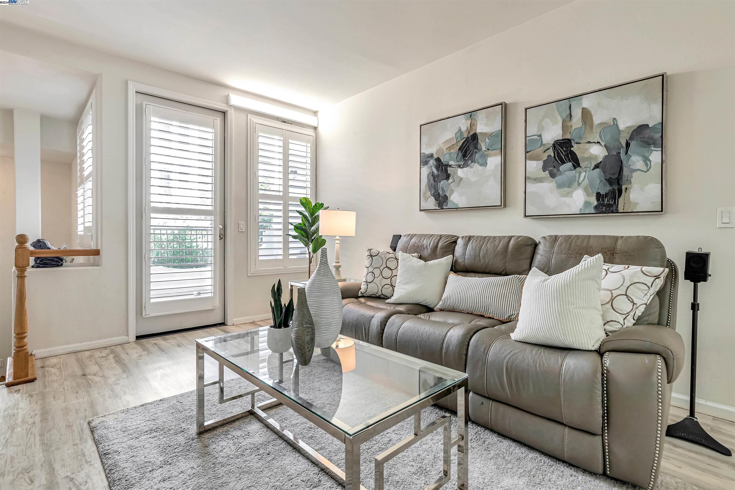 More Details about MLS # 41061507 : 4216 CLARINBRIDGE CIR