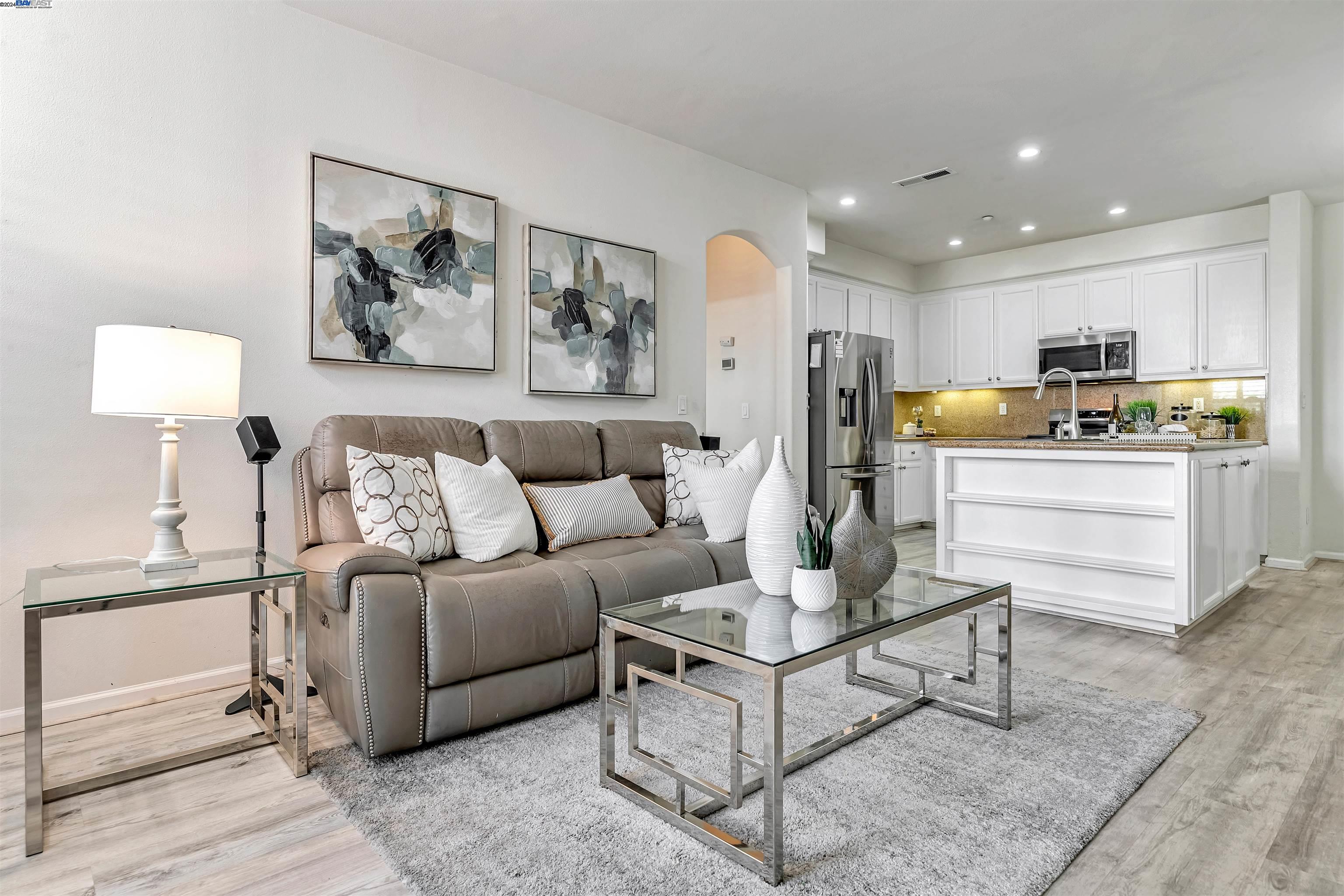 Photo #5: 41061507 Listing 