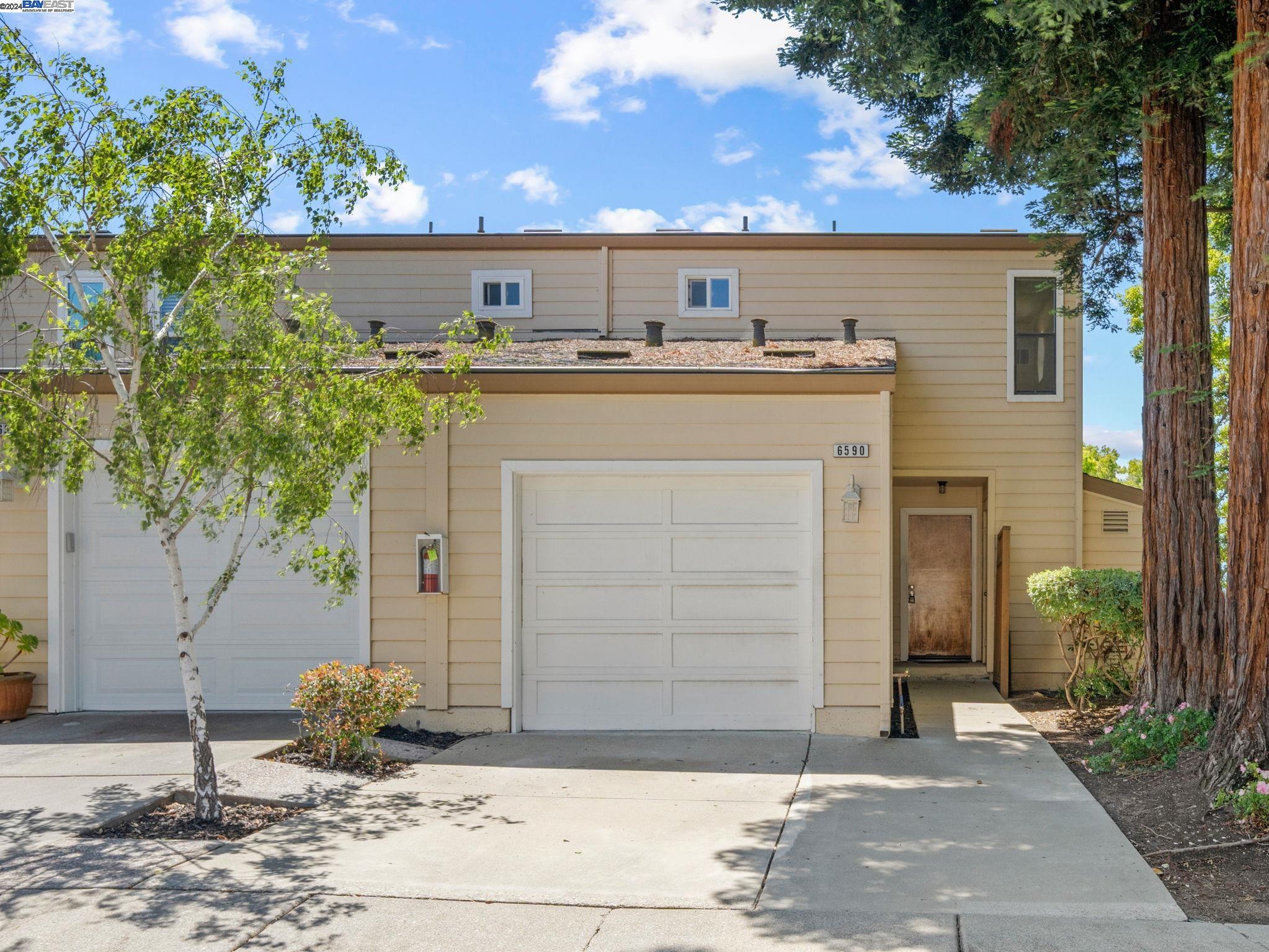 Photo #2: 41061596 Listing 