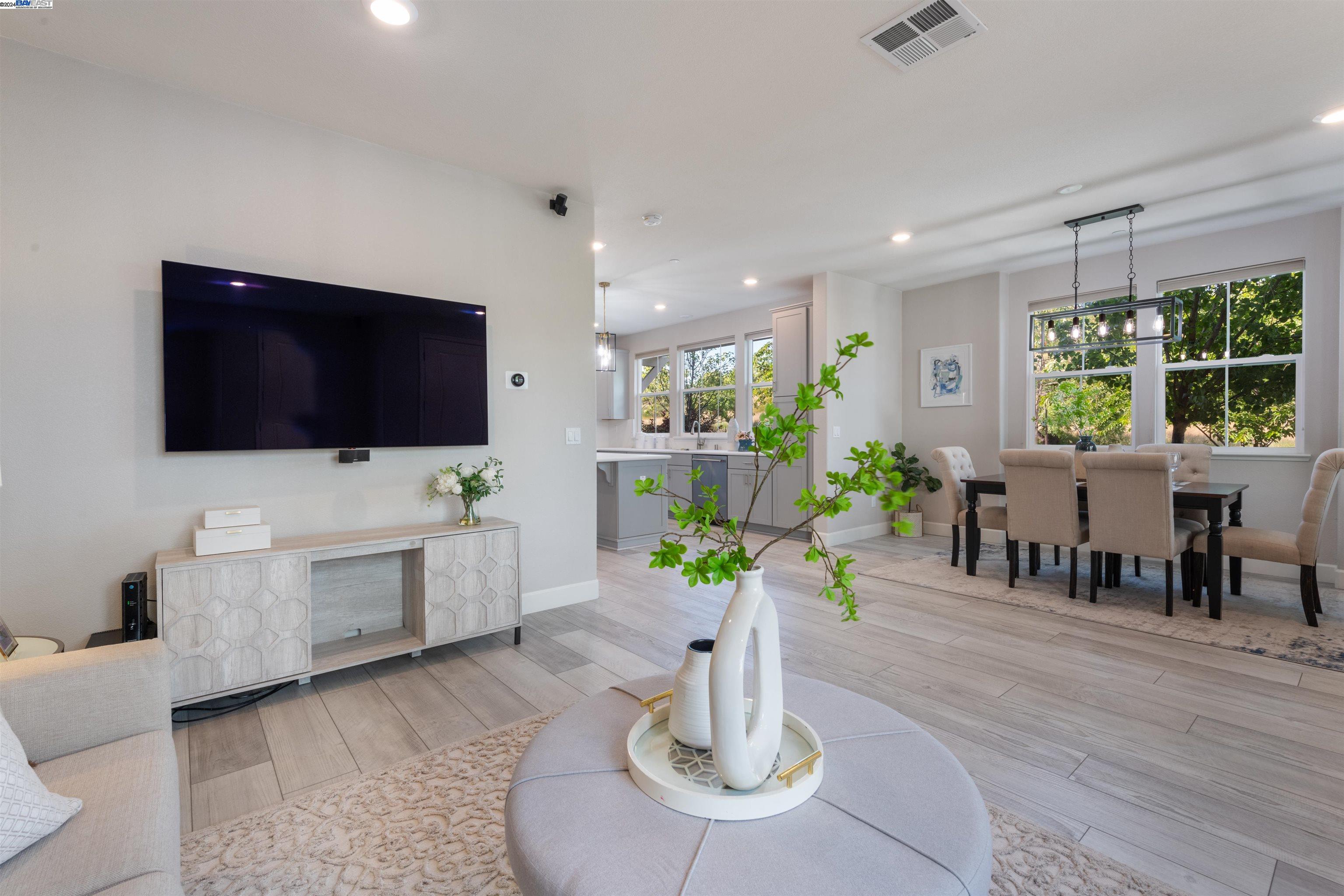 Photo #6: 41061734 Listing 