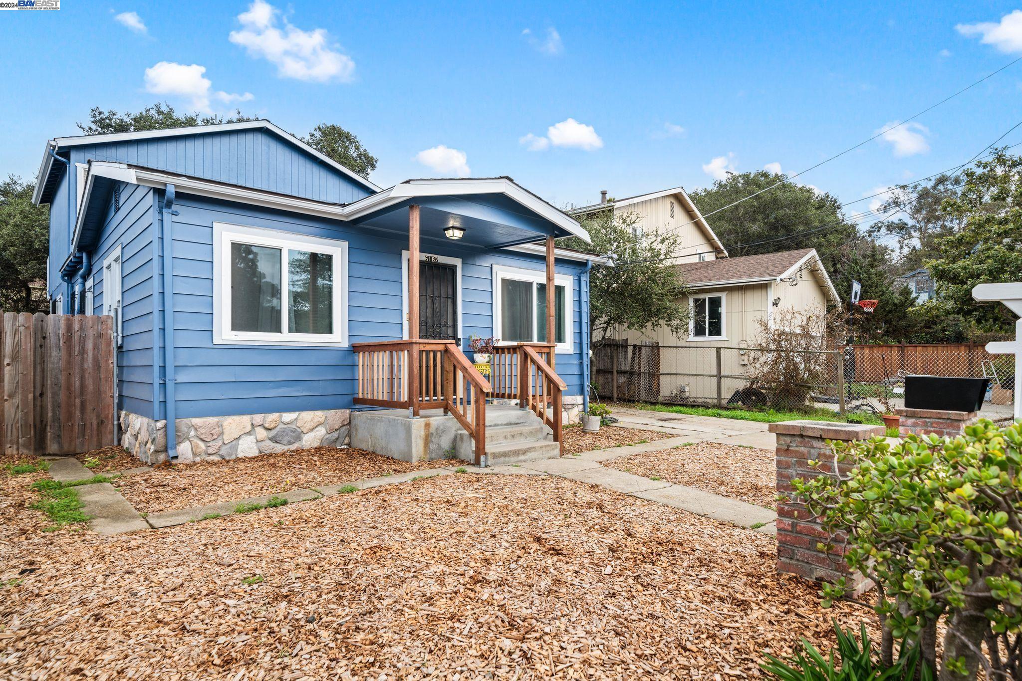 Detail Gallery Image 1 of 1 For 6182 Overdale, Oakland,  CA 94605 - 4 Beds | 2 Baths