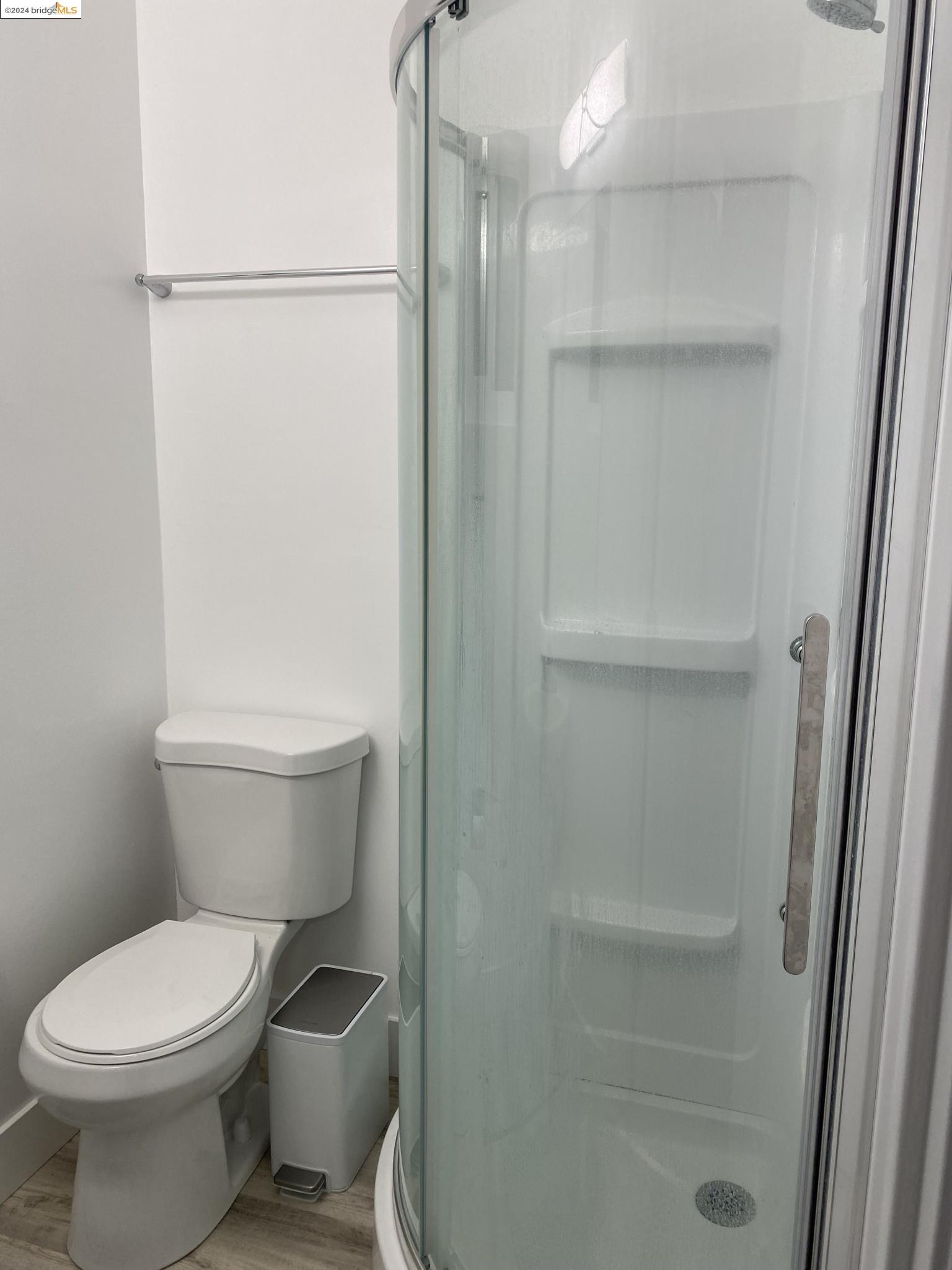 Detail Gallery Image 8 of 14 For 358 Casanova Ave, Monterey,  CA 93940 - 3 Beds | 2 Baths