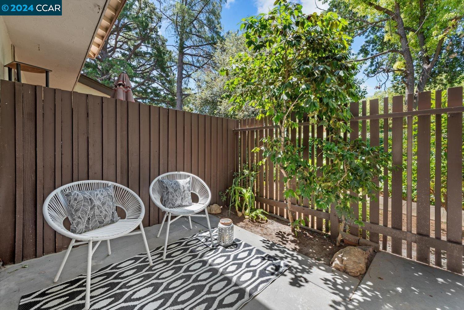 Photo #3: 41061882 Listing 