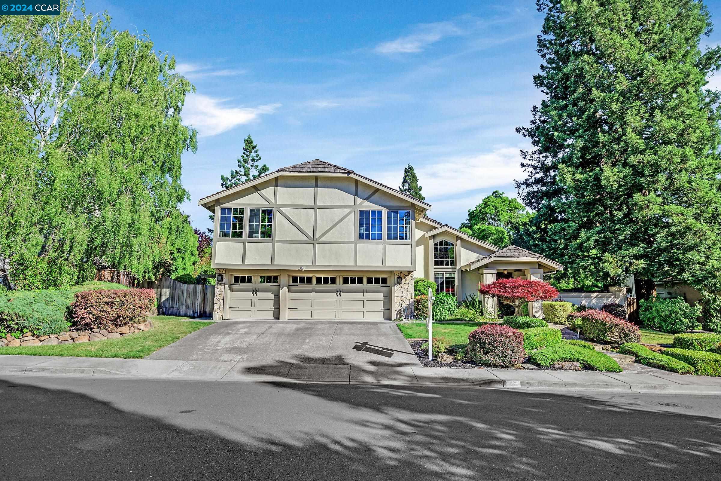 Detail Gallery Image 1 of 1 For 49 Longwood Ct, San Ramon,  CA 94582 - 5 Beds | 3 Baths