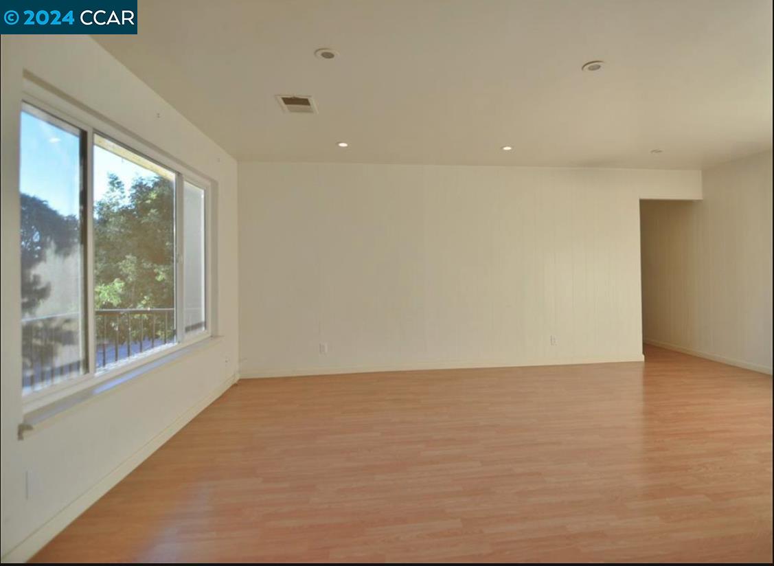 Photo #4: 41061948 Listing 