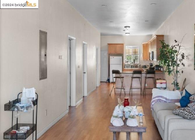 3433 Haven downstairs #3 # 3, Oakland, California 94608, 1 Bedroom Bedrooms, 5 Rooms Rooms,Residential Lease,For Rent,3433 Haven downstairs #3 # 3,41061961