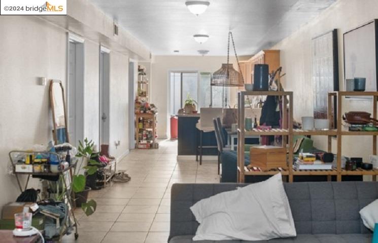 3433 Haven downstairs #3 # 3, Oakland, California 94608, 1 Bedroom Bedrooms, 5 Rooms Rooms,Residential Lease,For Rent,3433 Haven downstairs #3 # 3,41061961