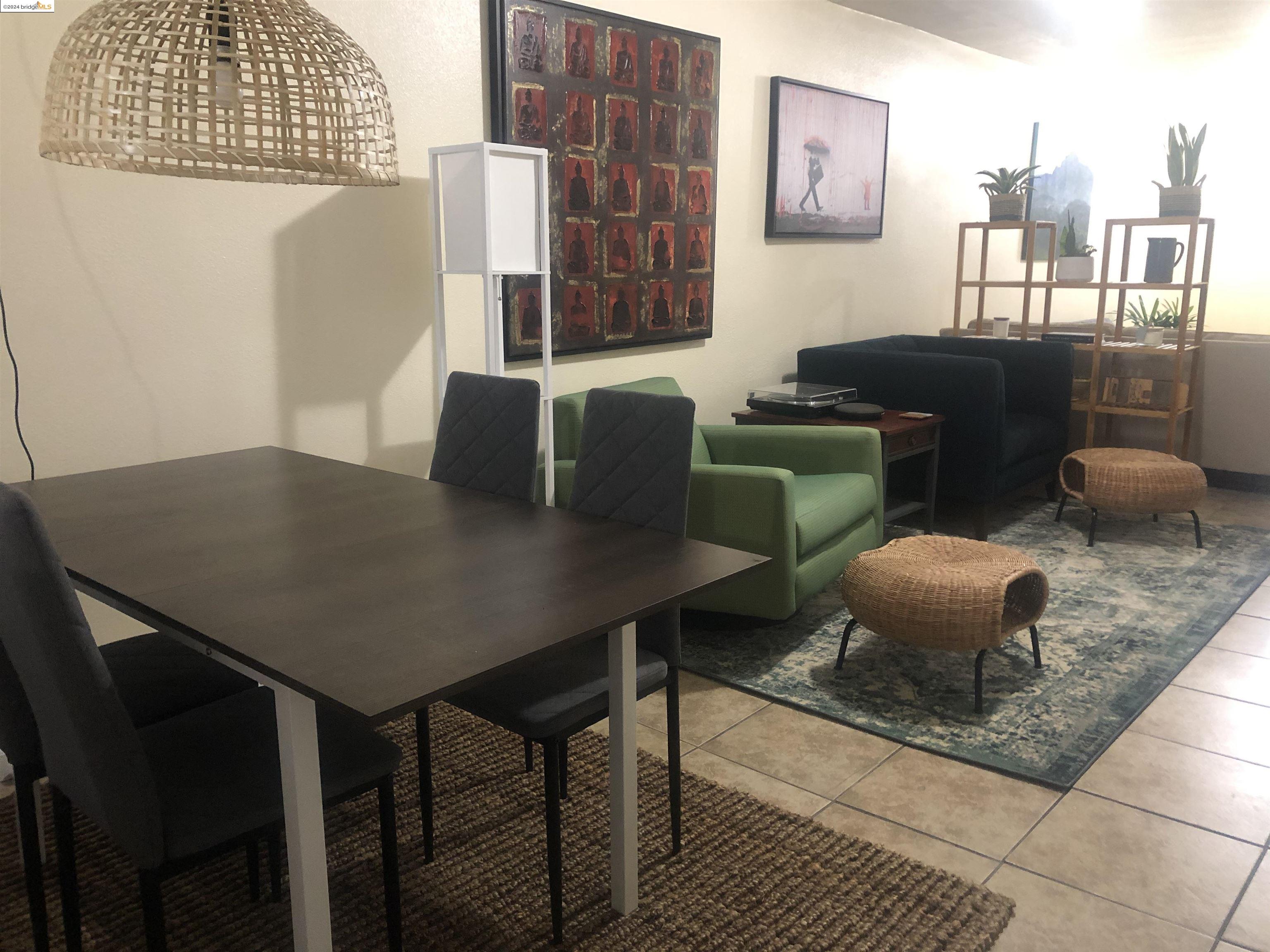 3433 Haven downstairs #3 # 3, Oakland, California 94608, 1 Bedroom Bedrooms, 5 Rooms Rooms,Residential Lease,For Rent,3433 Haven downstairs #3 # 3,41061961