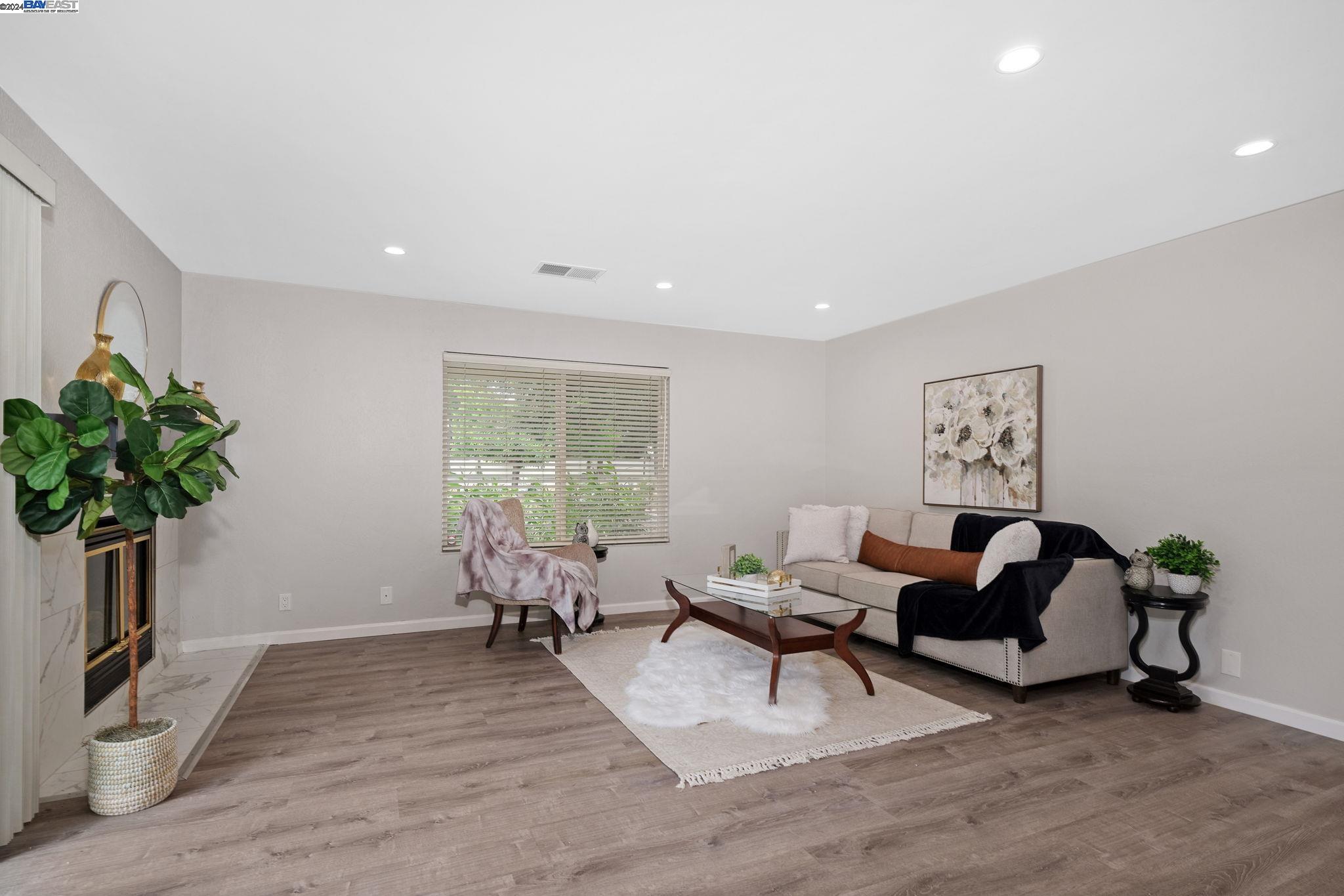 Photo #5: 41061977 Listing 