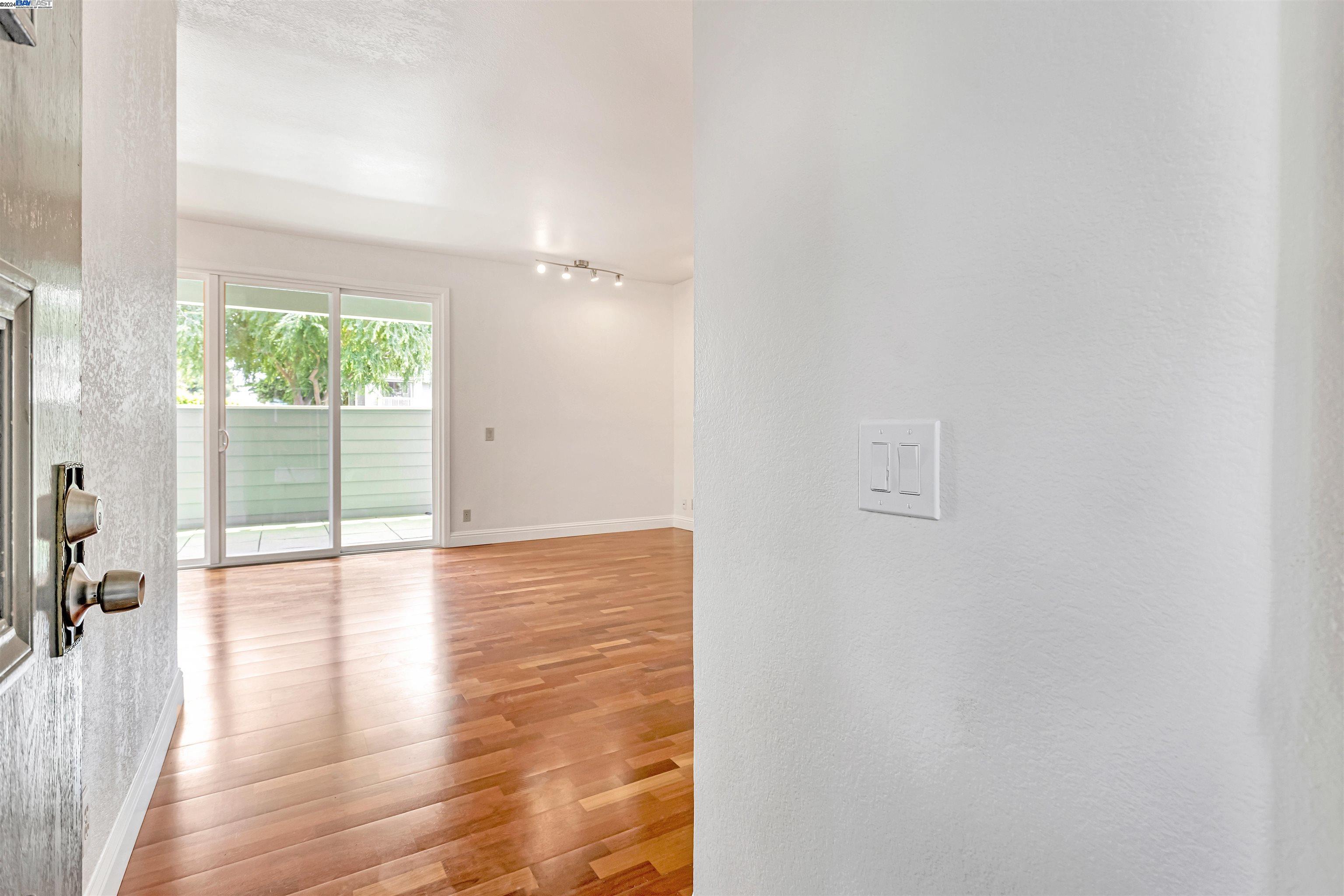 Photo #4: 41062128 Listing 