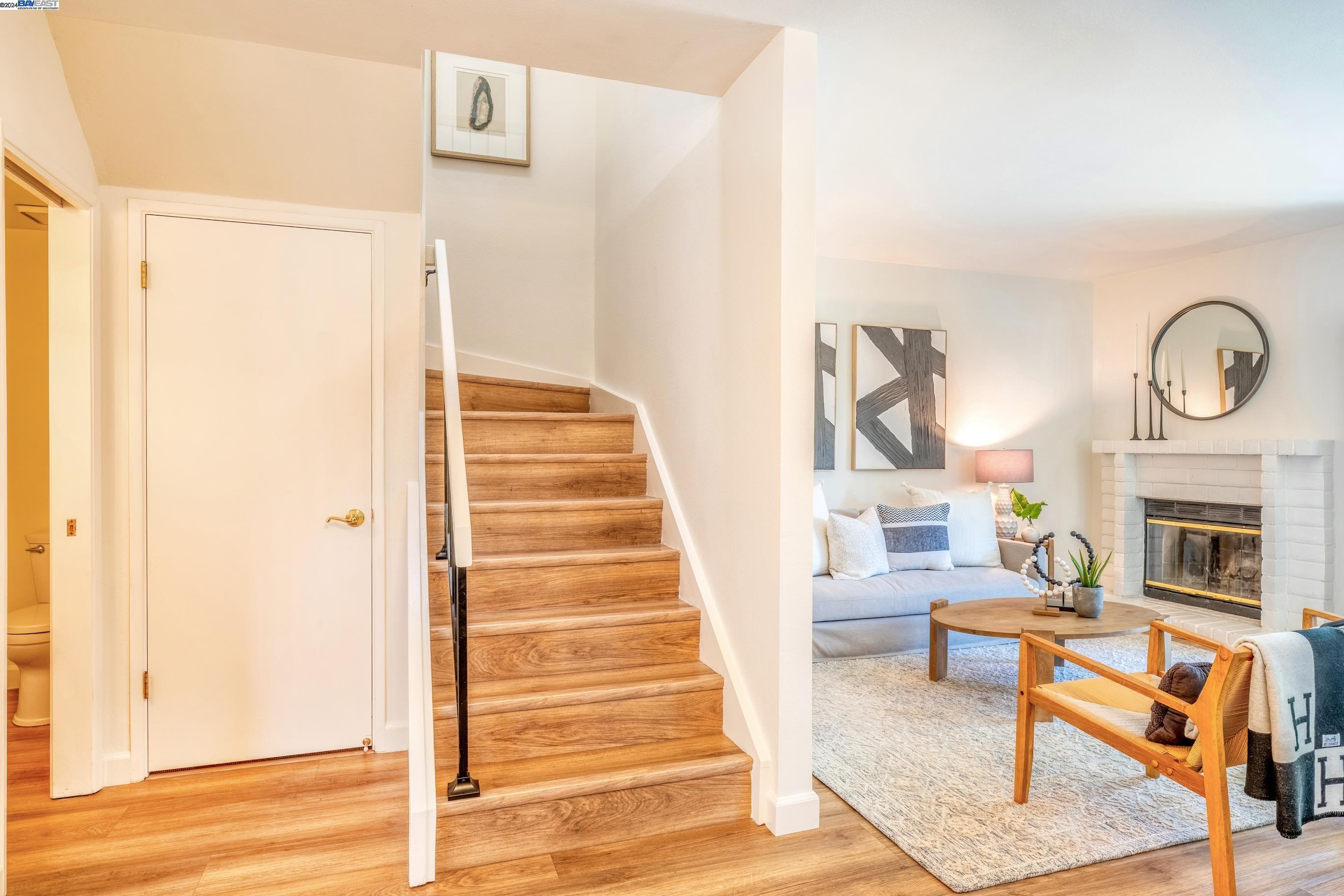 Photo #2: 41062135 Listing 