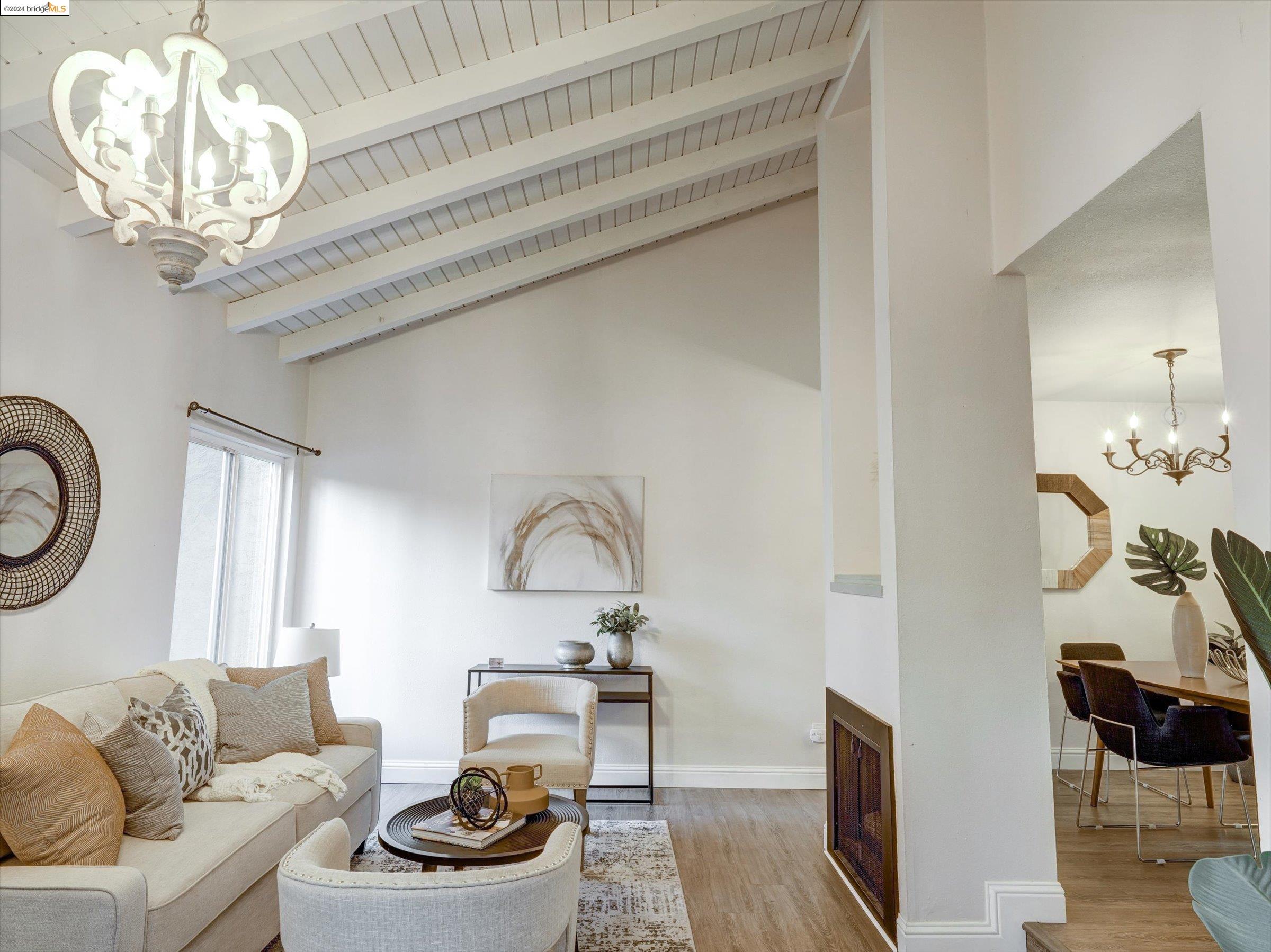 Photo #5: 41062158 Listing 