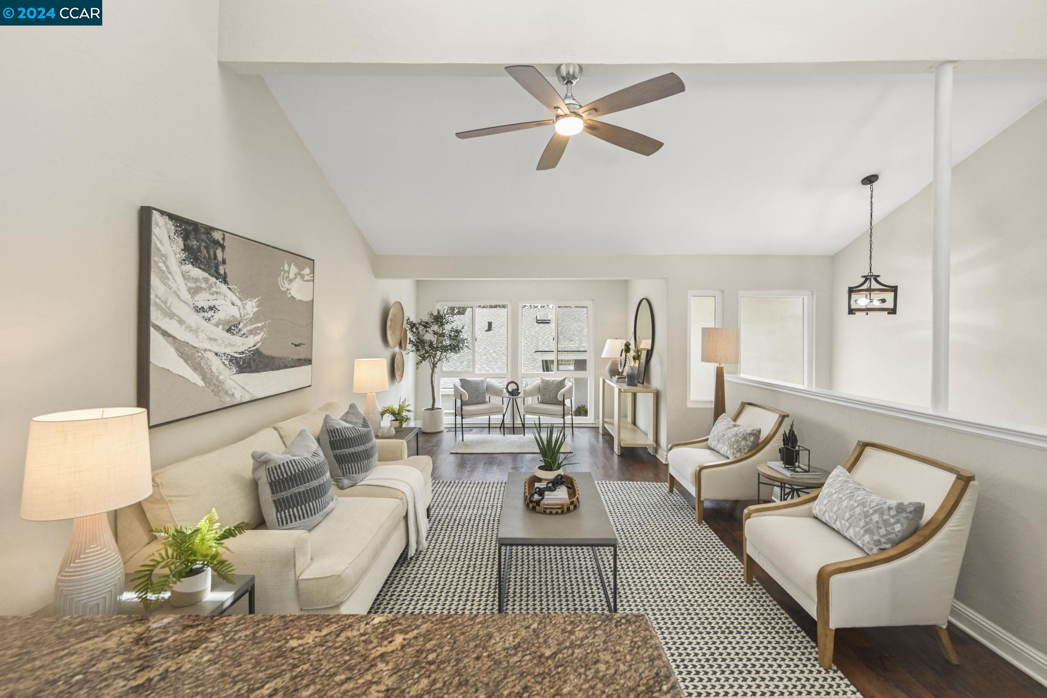Photo #2: 41062177 Listing 