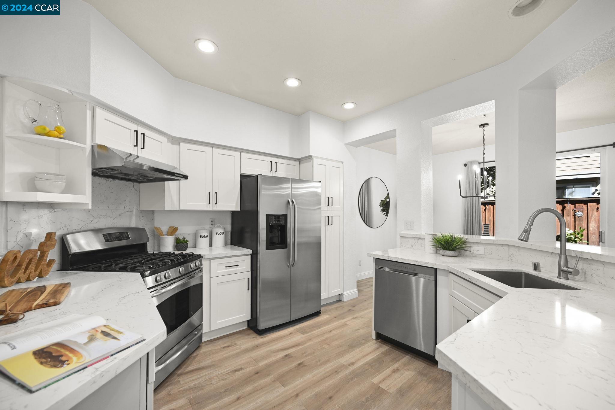 Photo #2: 41062210 Listing 