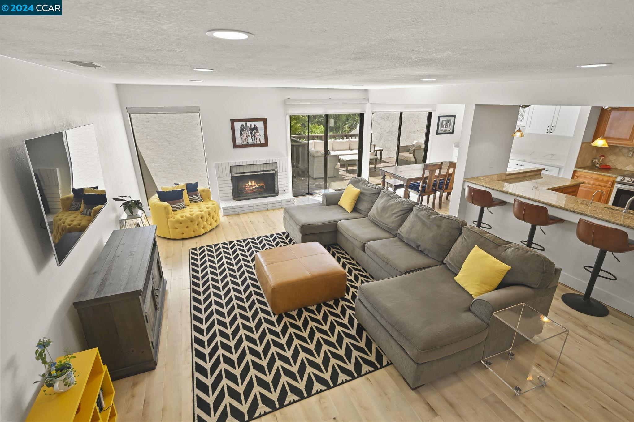 Photo #4: 41062212 Listing 