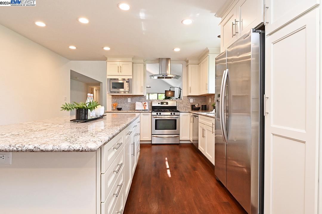 Photo #6: 41062216 Listing 