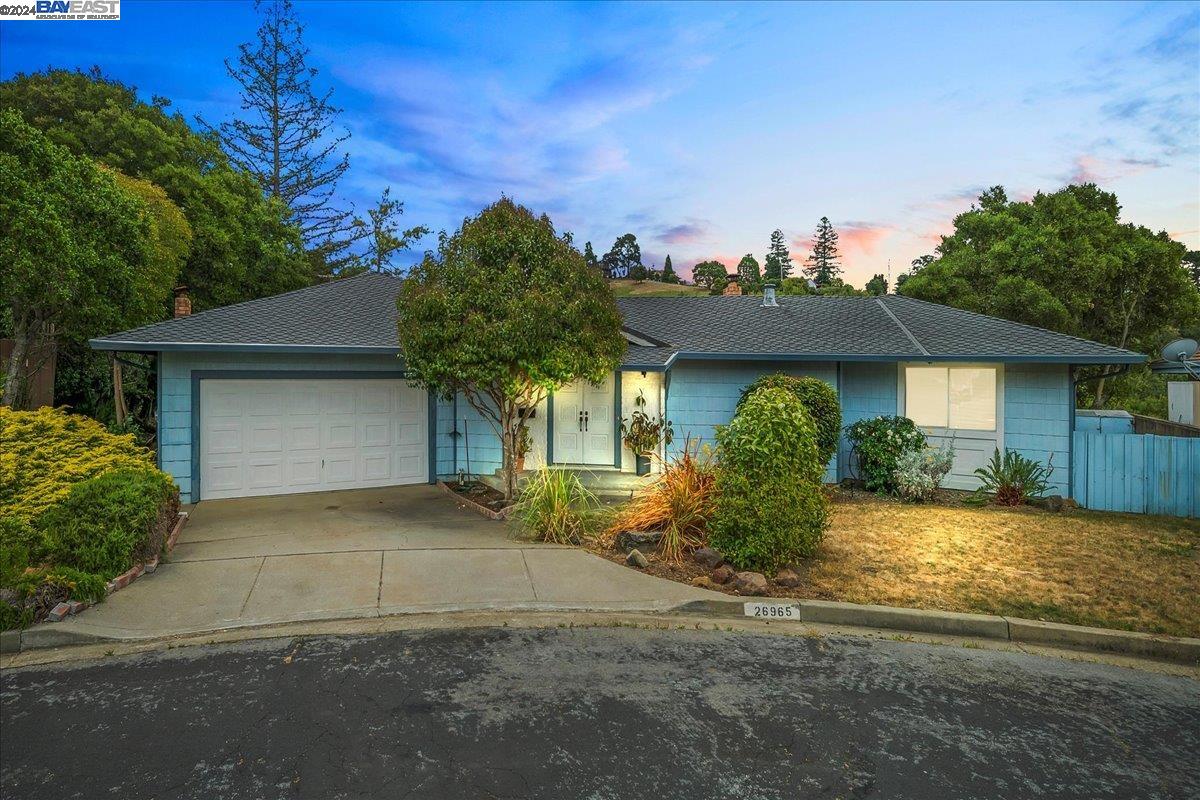 Detail Gallery Image 1 of 1 For 26965 Aberdeen Pl, Hayward,  CA 94542 - 3 Beds | 2 Baths