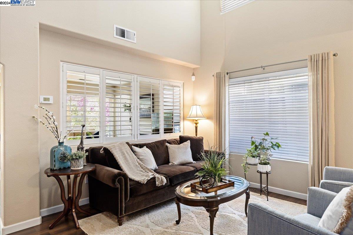 Photo #6: 41062229 Listing 