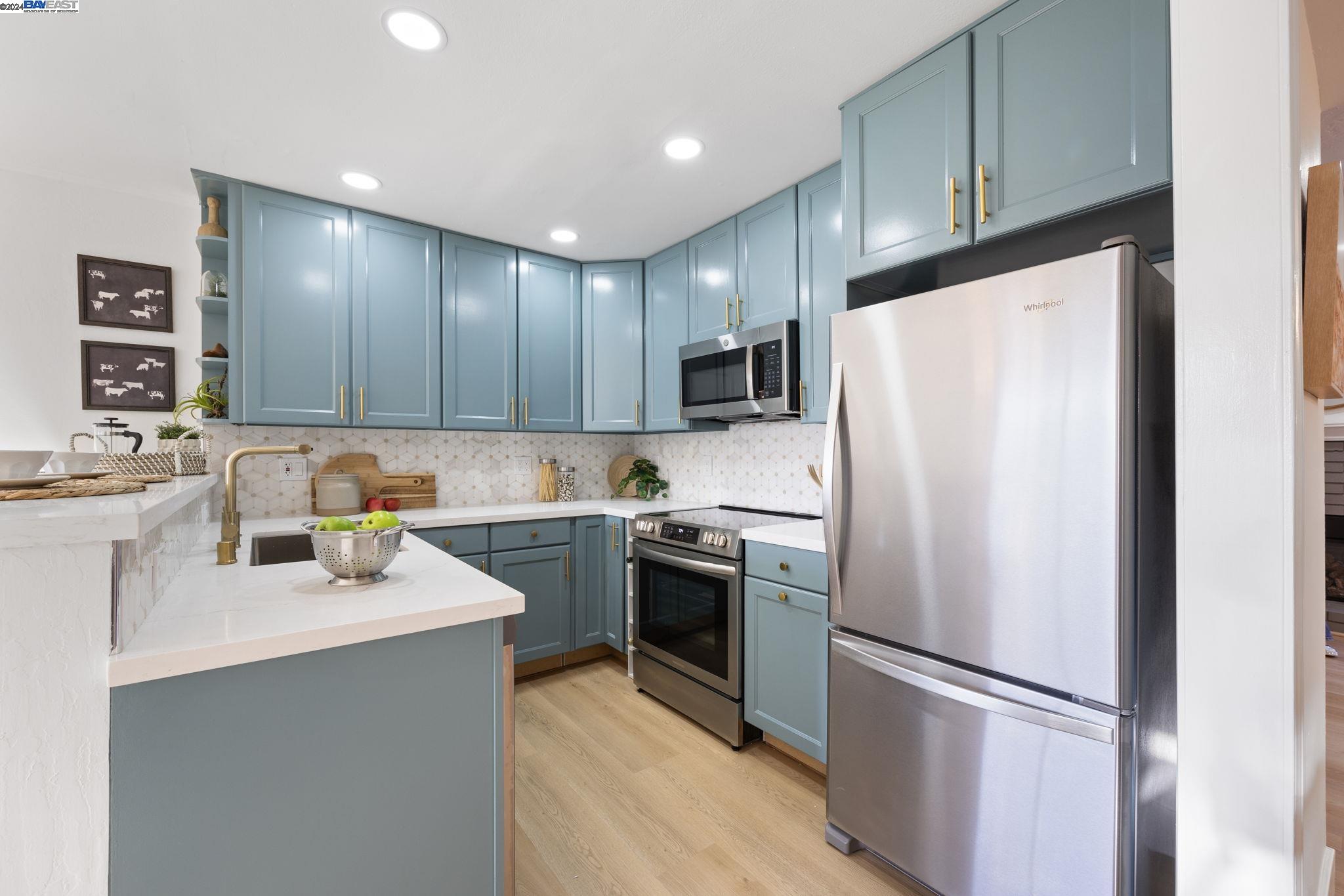 Photo #5: 41062234 Listing 