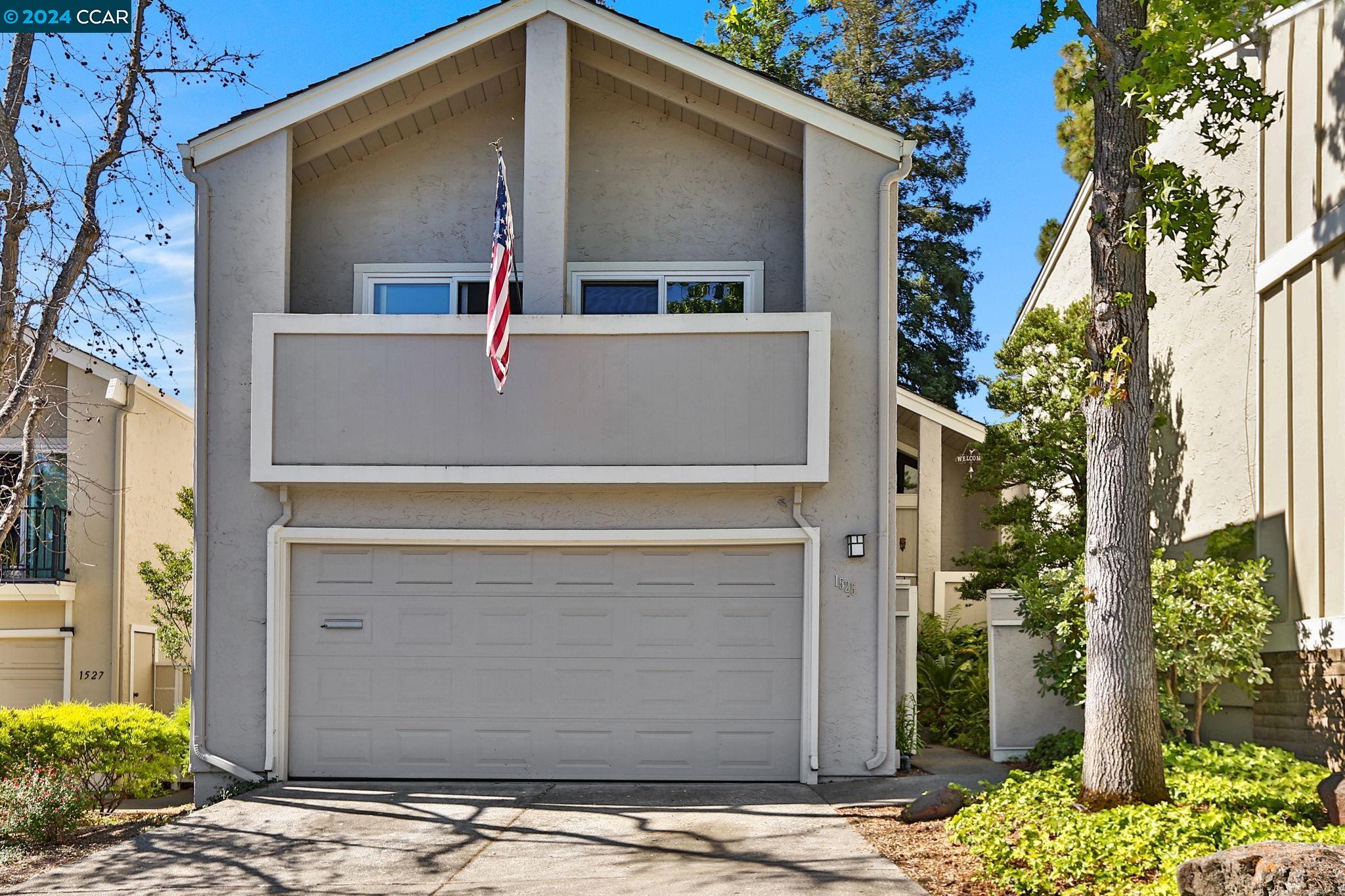 MLS: 41062302 Condo For Sale