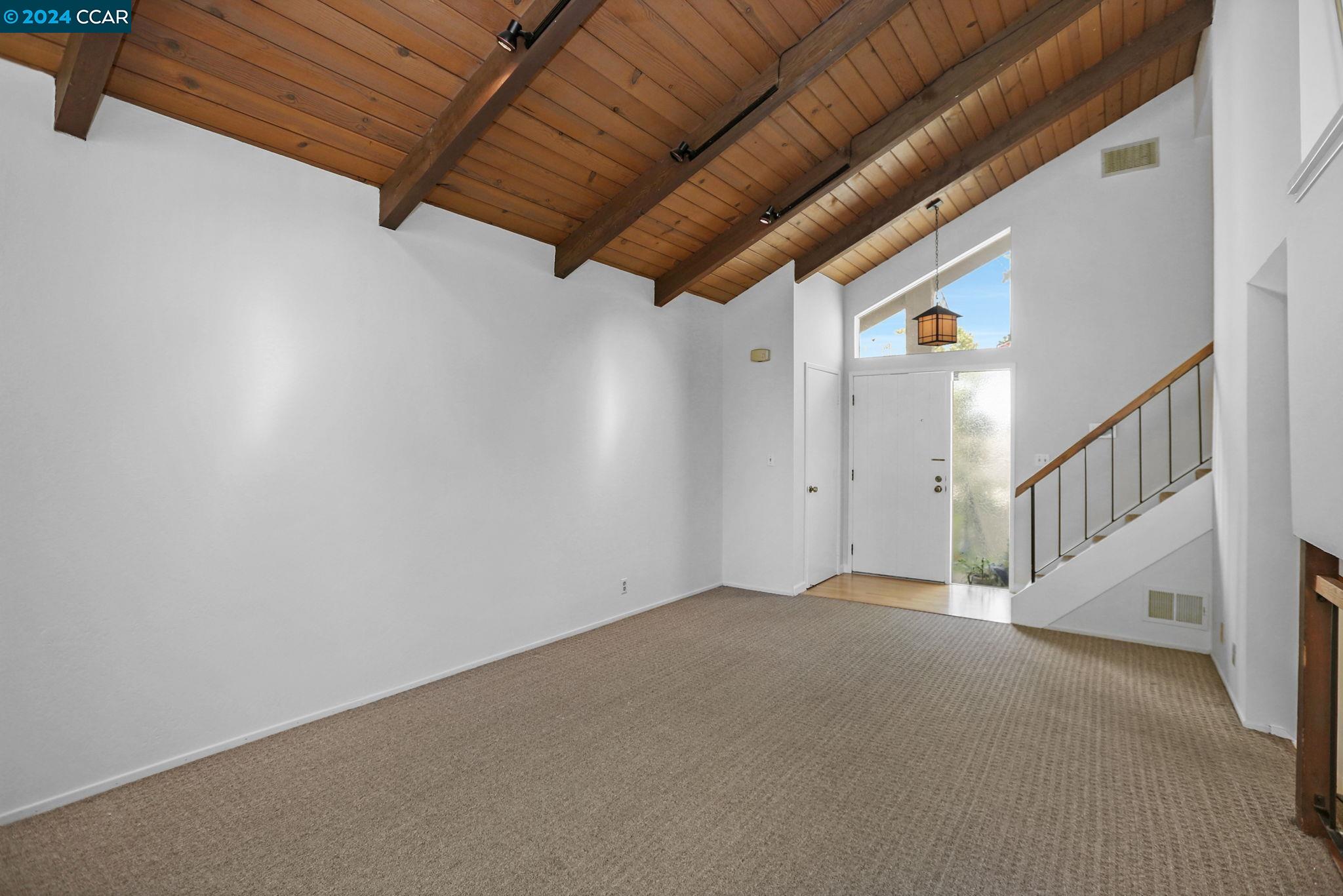 Photo #6: 41062302 Listing 