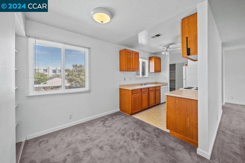 Photo #5: 41062306 Listing 