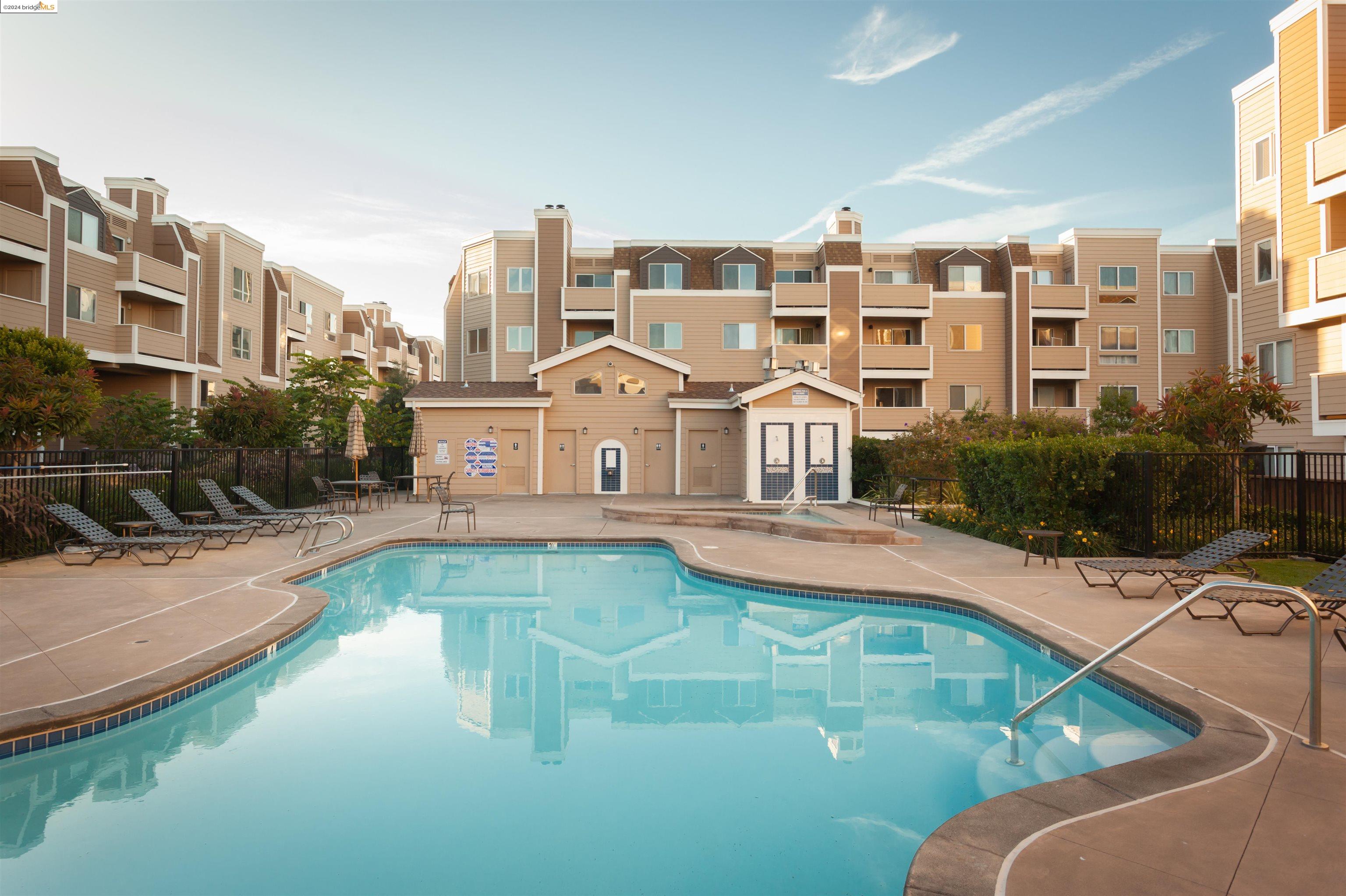 Photo #4: 41062316 Listing 