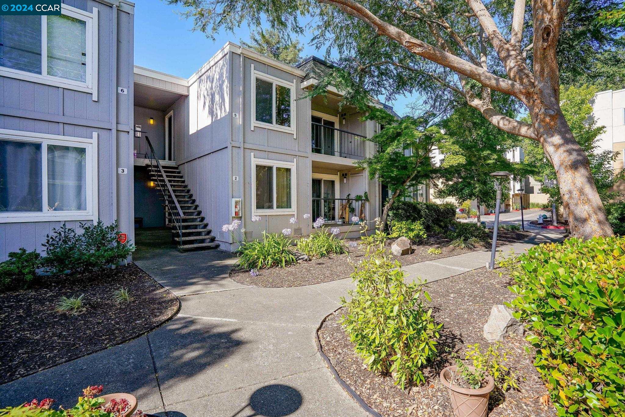 More Details about MLS # 41062391 : 1530 SUNNYVALE # 5
