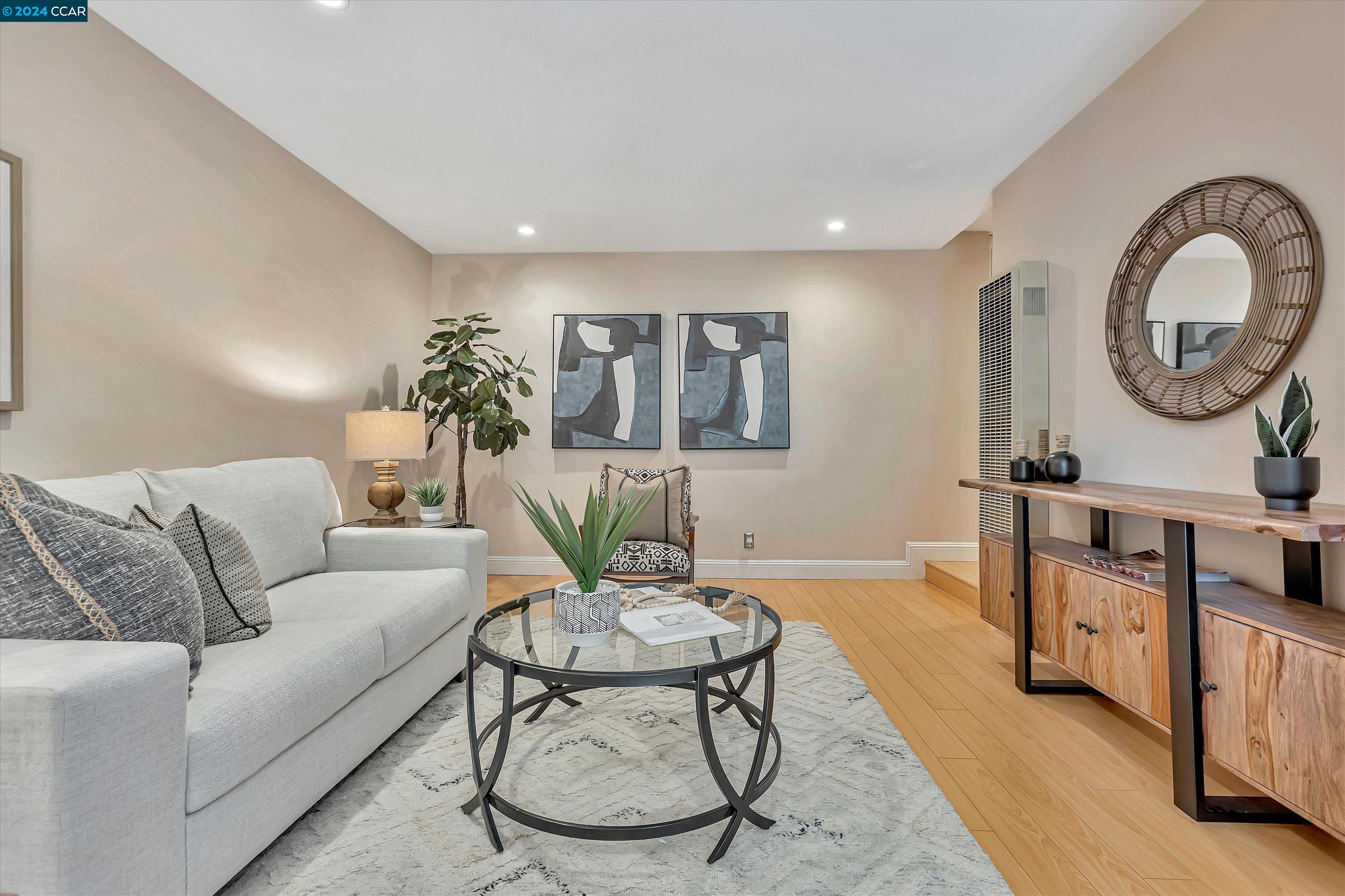 Photo #5: 41062400 Listing 