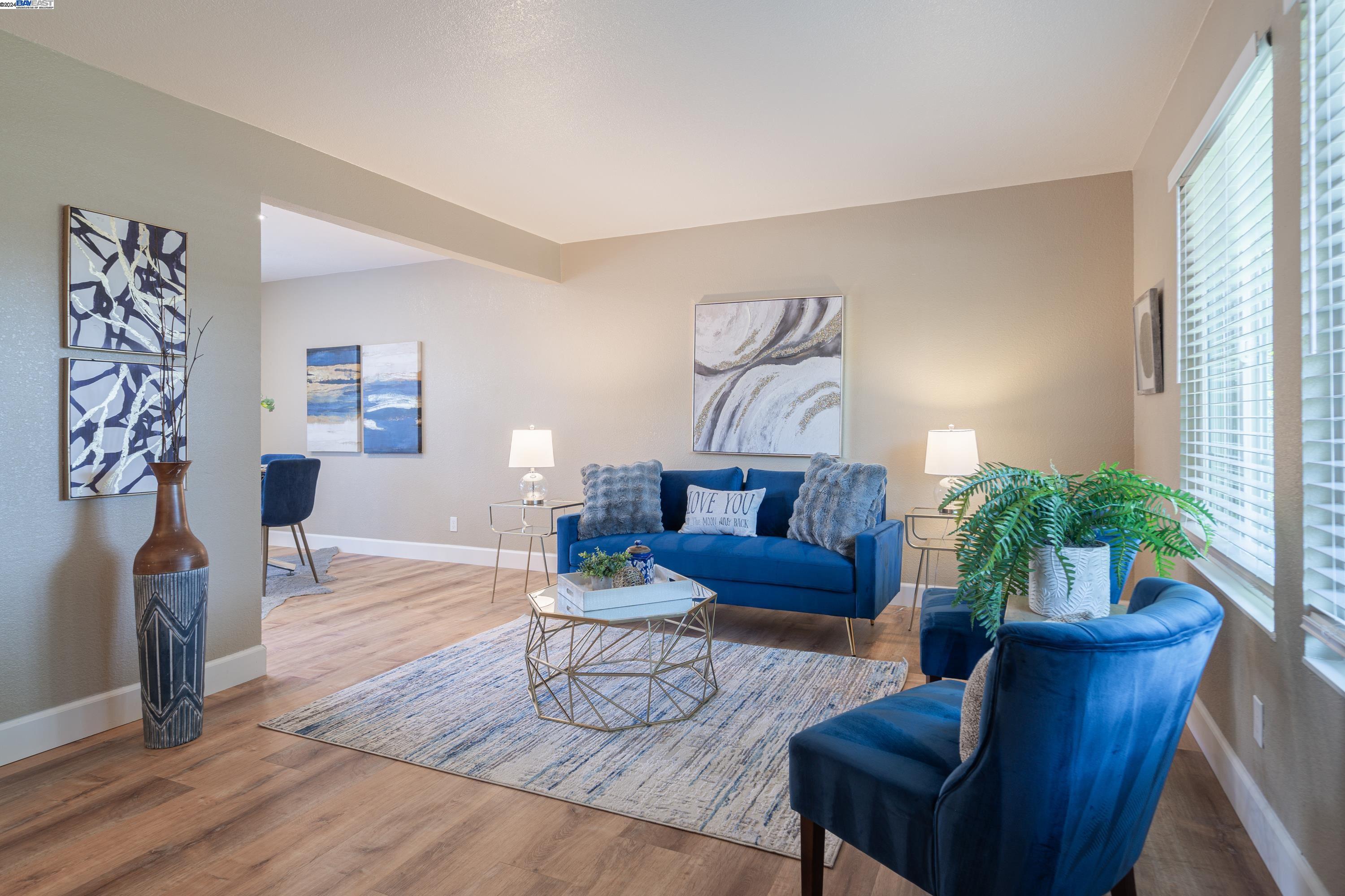 Photo #4: 41062477 Listing 