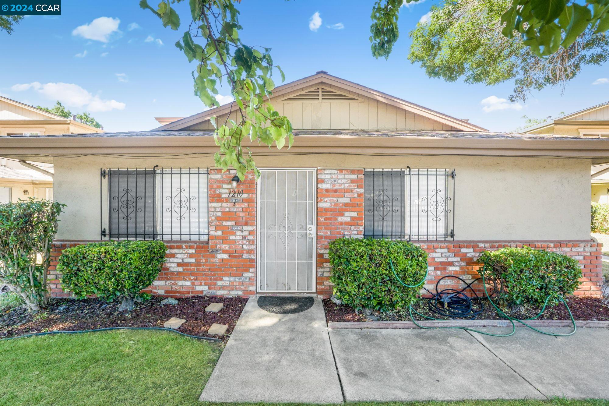 Photo #2: 41062582 Listing 
