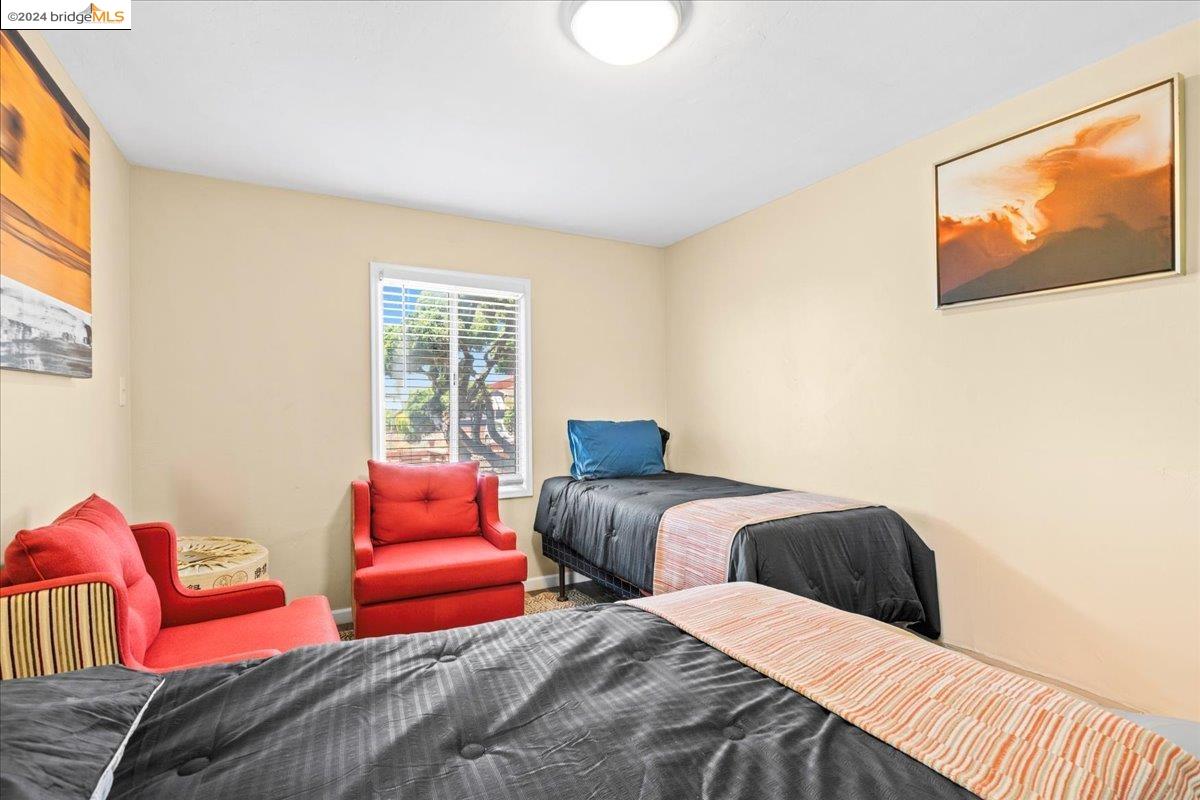 1000 102nd Avenue, Oakland, California 94603, 3 Bedrooms Bedrooms, 6 Rooms Rooms,3 BathroomsBathrooms,Residential,For Sale,1000 102nd Avenue,41062602