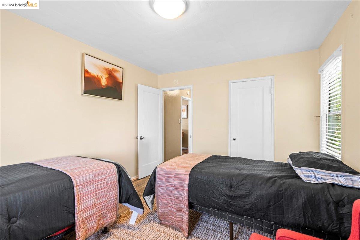 1000 102nd Avenue, Oakland, California 94603, 3 Bedrooms Bedrooms, 6 Rooms Rooms,3 BathroomsBathrooms,Residential,For Sale,1000 102nd Avenue,41062602