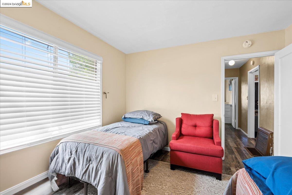 1000 102nd Avenue, Oakland, California 94603, 3 Bedrooms Bedrooms, 6 Rooms Rooms,3 BathroomsBathrooms,Residential,For Sale,1000 102nd Avenue,41062602