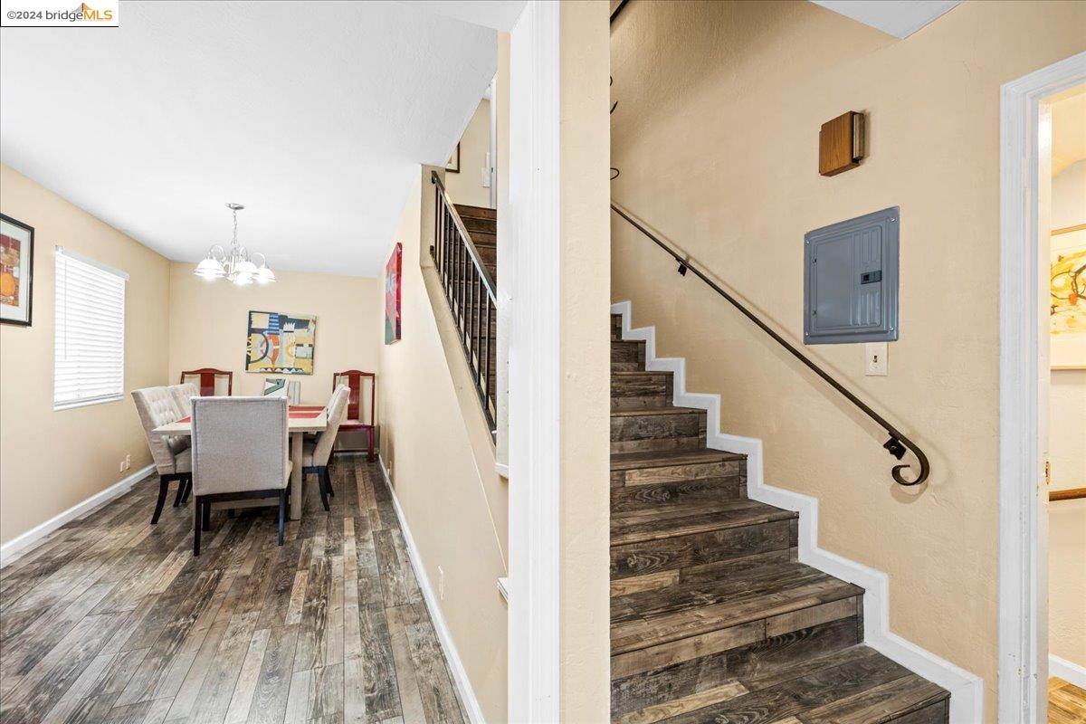 1000 102nd Avenue, Oakland, California 94603, 3 Bedrooms Bedrooms, 6 Rooms Rooms,3 BathroomsBathrooms,Residential,For Sale,1000 102nd Avenue,41062602