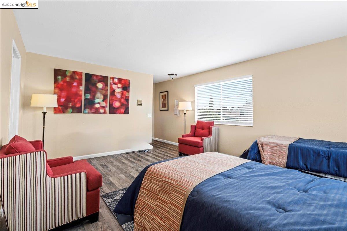 1000 102nd Avenue, Oakland, California 94603, 3 Bedrooms Bedrooms, 6 Rooms Rooms,3 BathroomsBathrooms,Residential,For Sale,1000 102nd Avenue,41062602