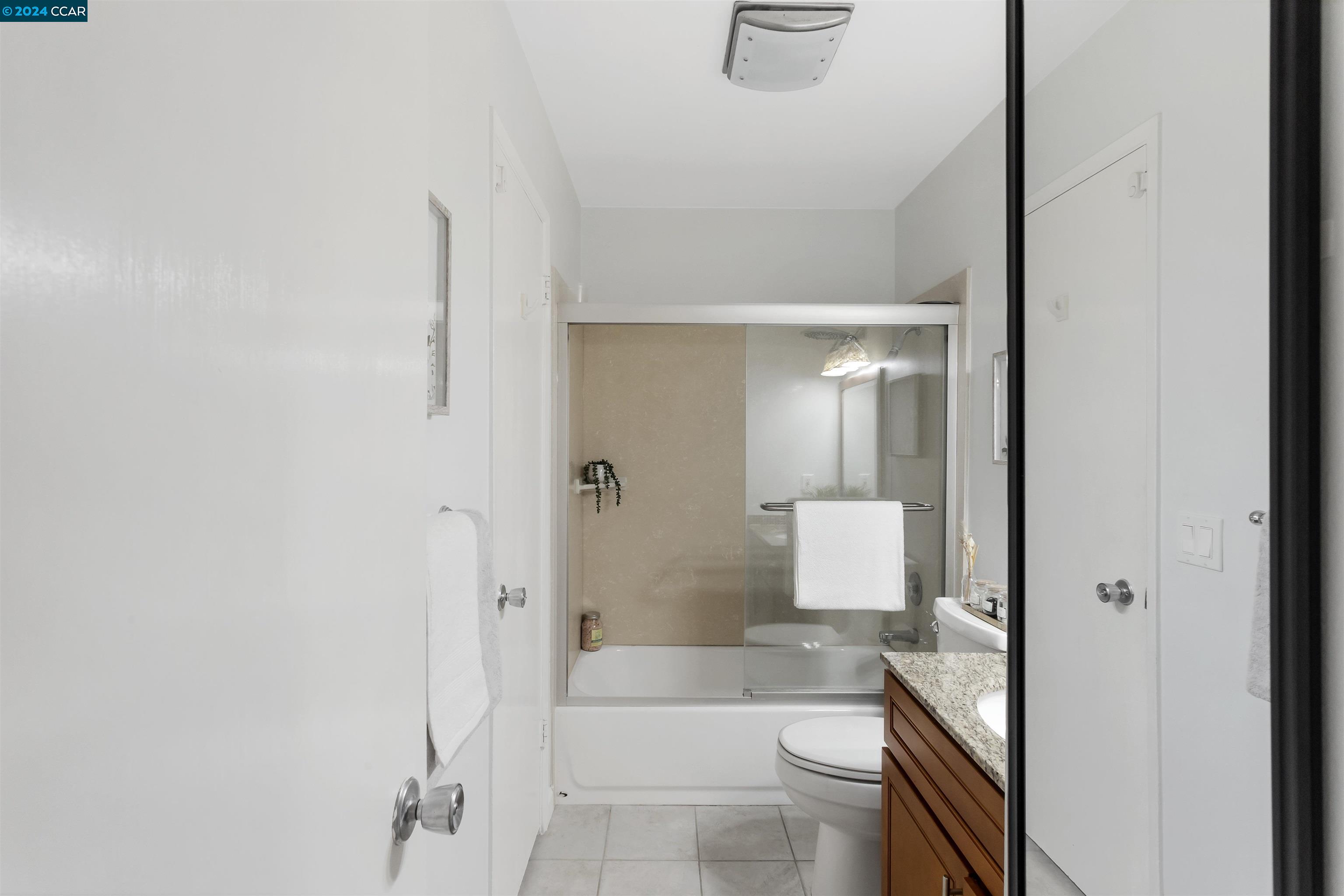 Photo #6: 41062619 Listing 